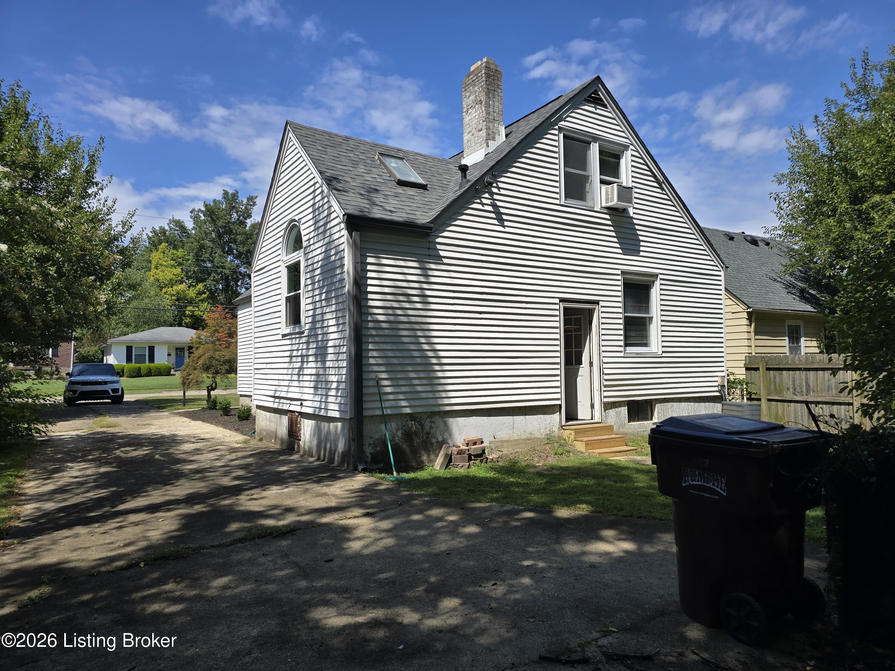3932 Kennison Ave Property Photo 33
