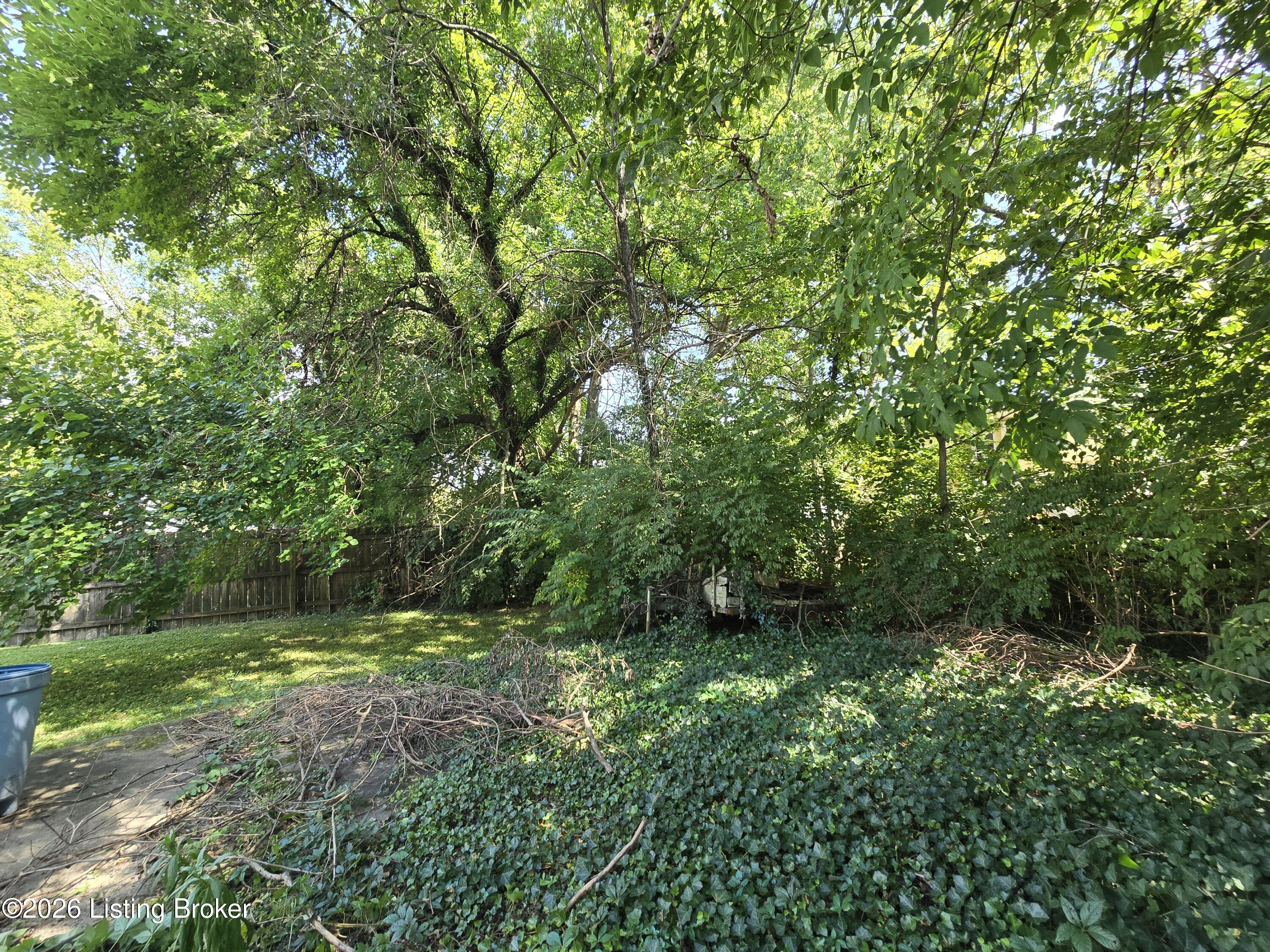 3932 Kennison Ave Property Photo 34