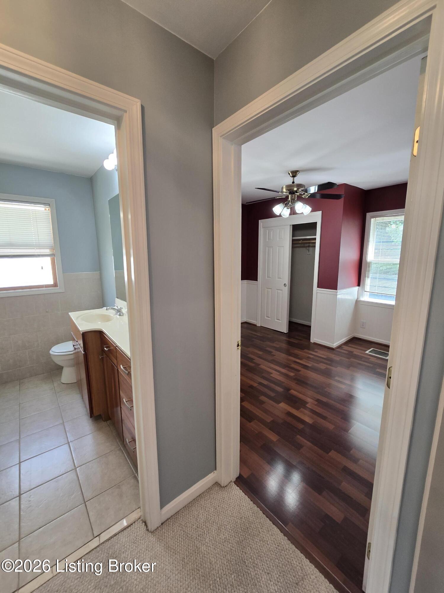 3932 Kennison Ave Property Photo 37