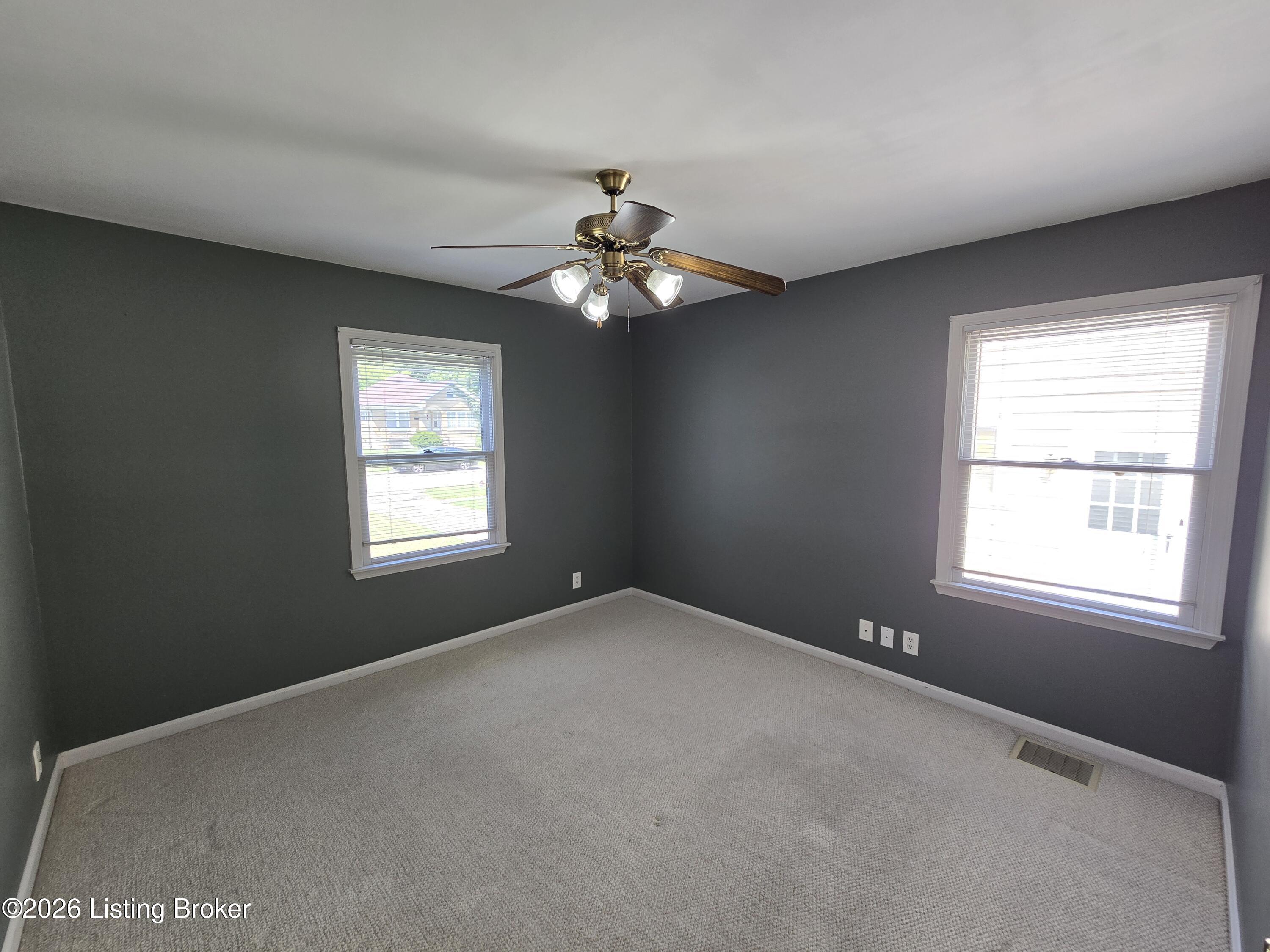 3932 Kennison Ave Property Photo 48