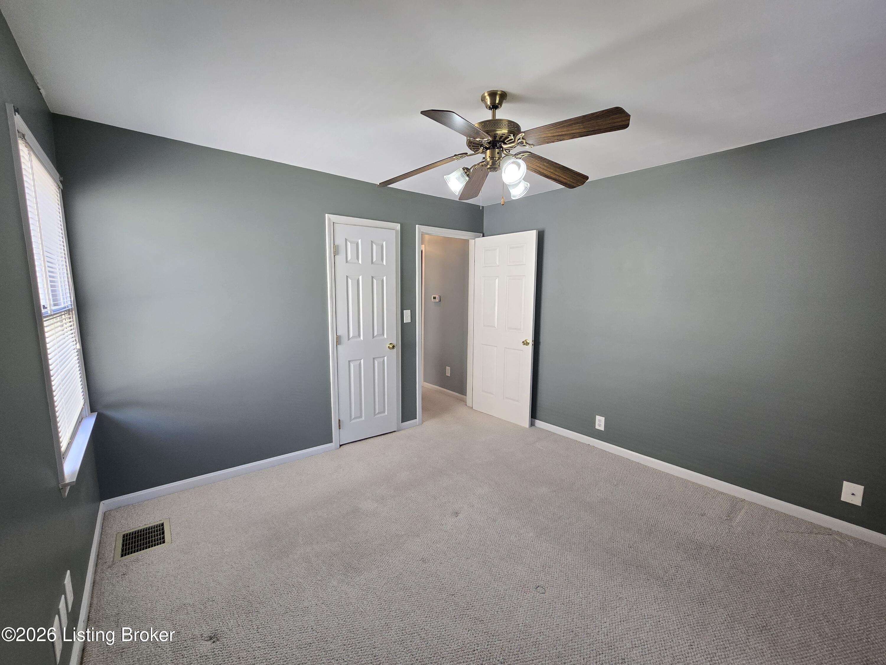 3932 Kennison Ave Property Photo 49