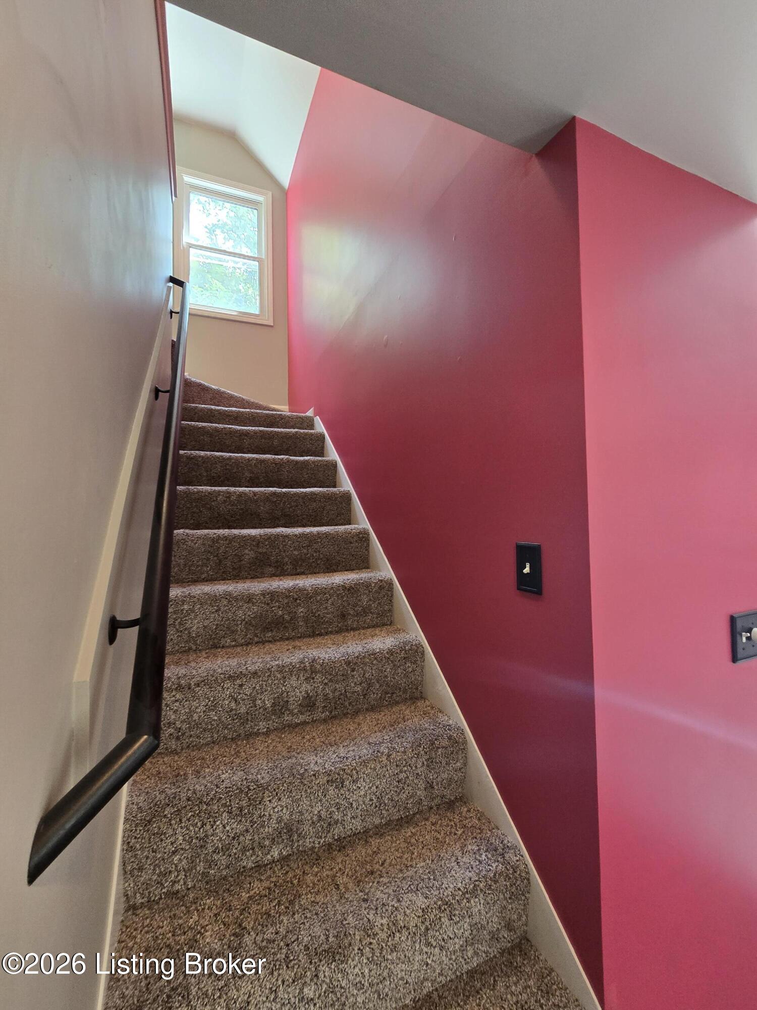 3932 Kennison Ave Property Photo 52