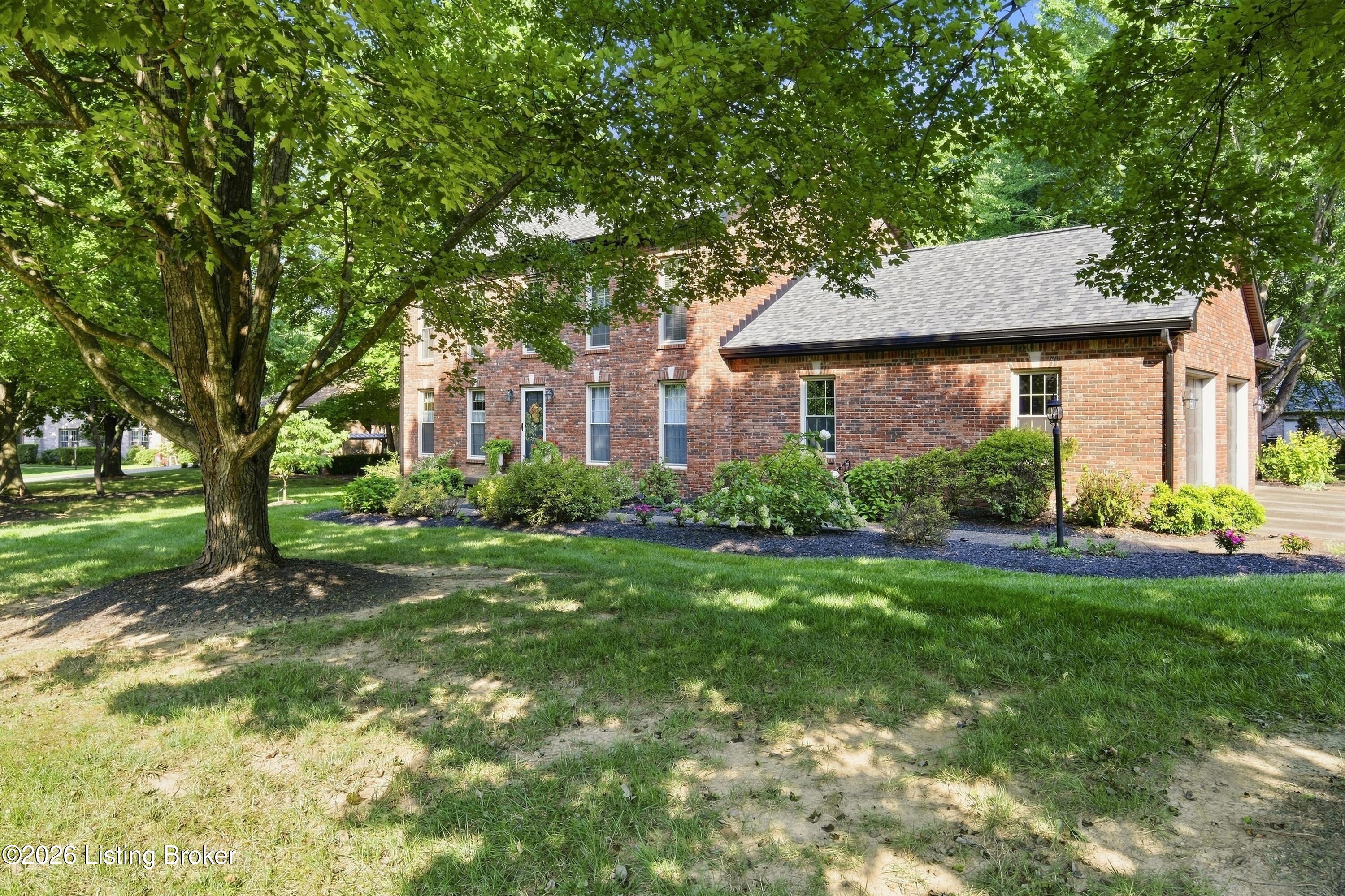 1700 Oak Grove Dr Property Photo 2