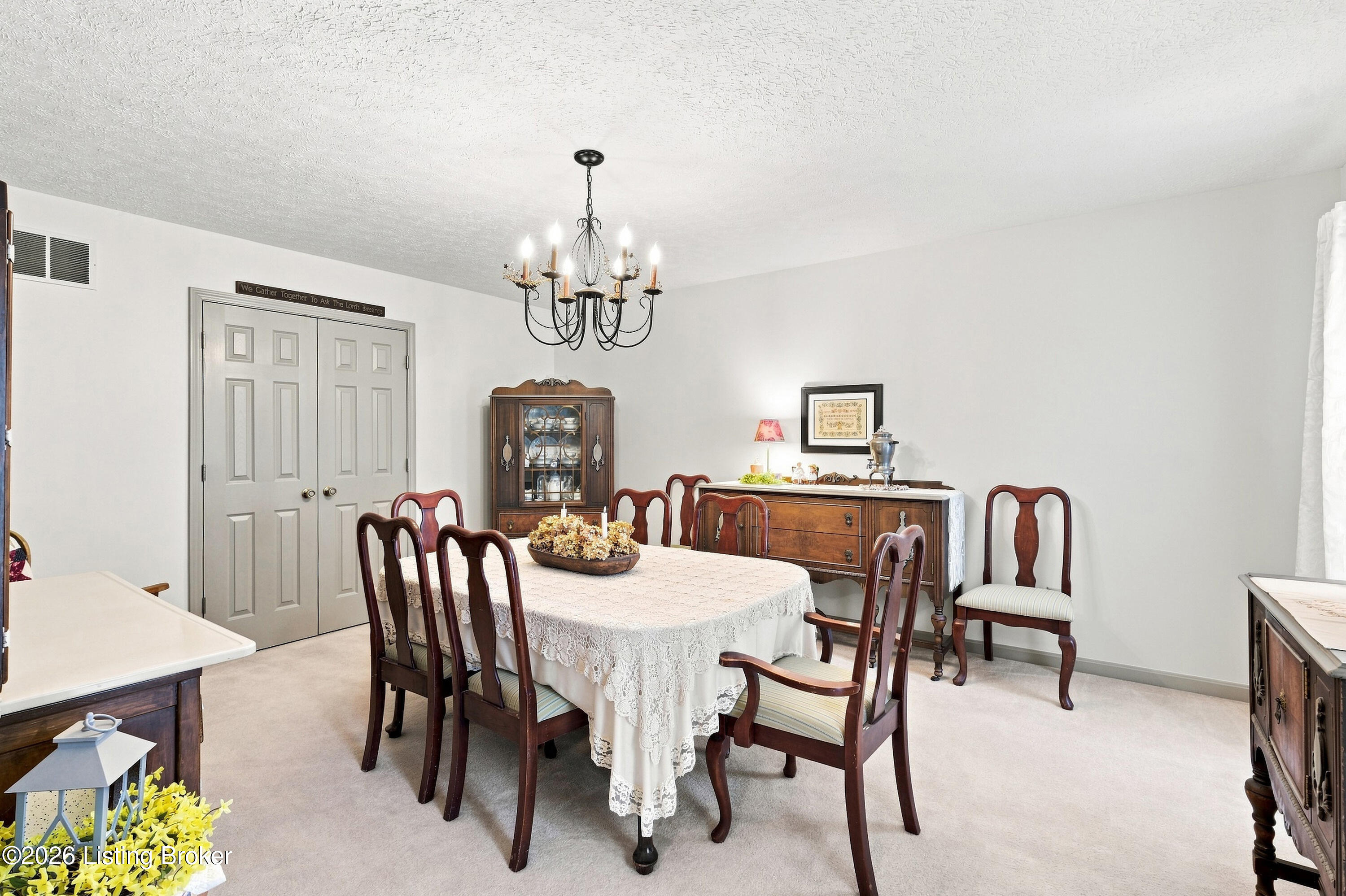 1700 Oak Grove Dr Property Photo 7