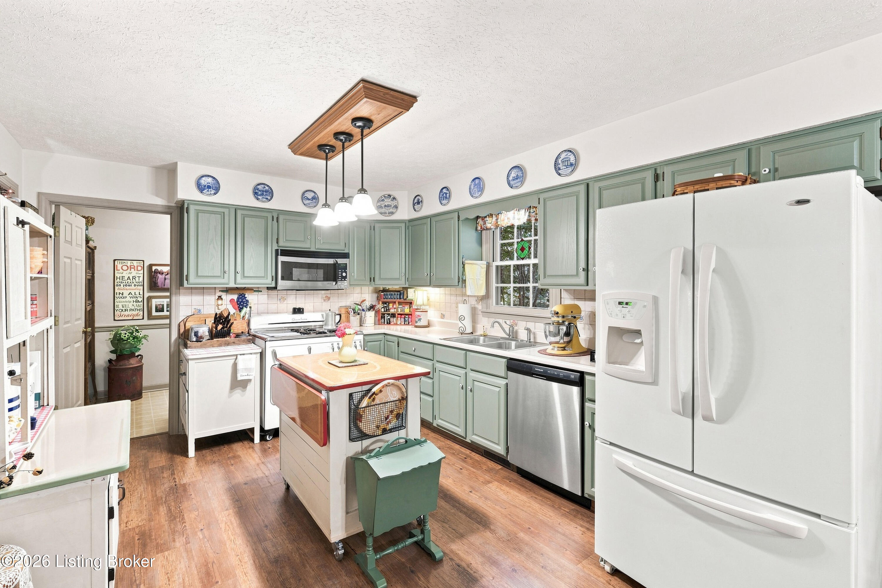 1700 Oak Grove Dr Property Photo 17