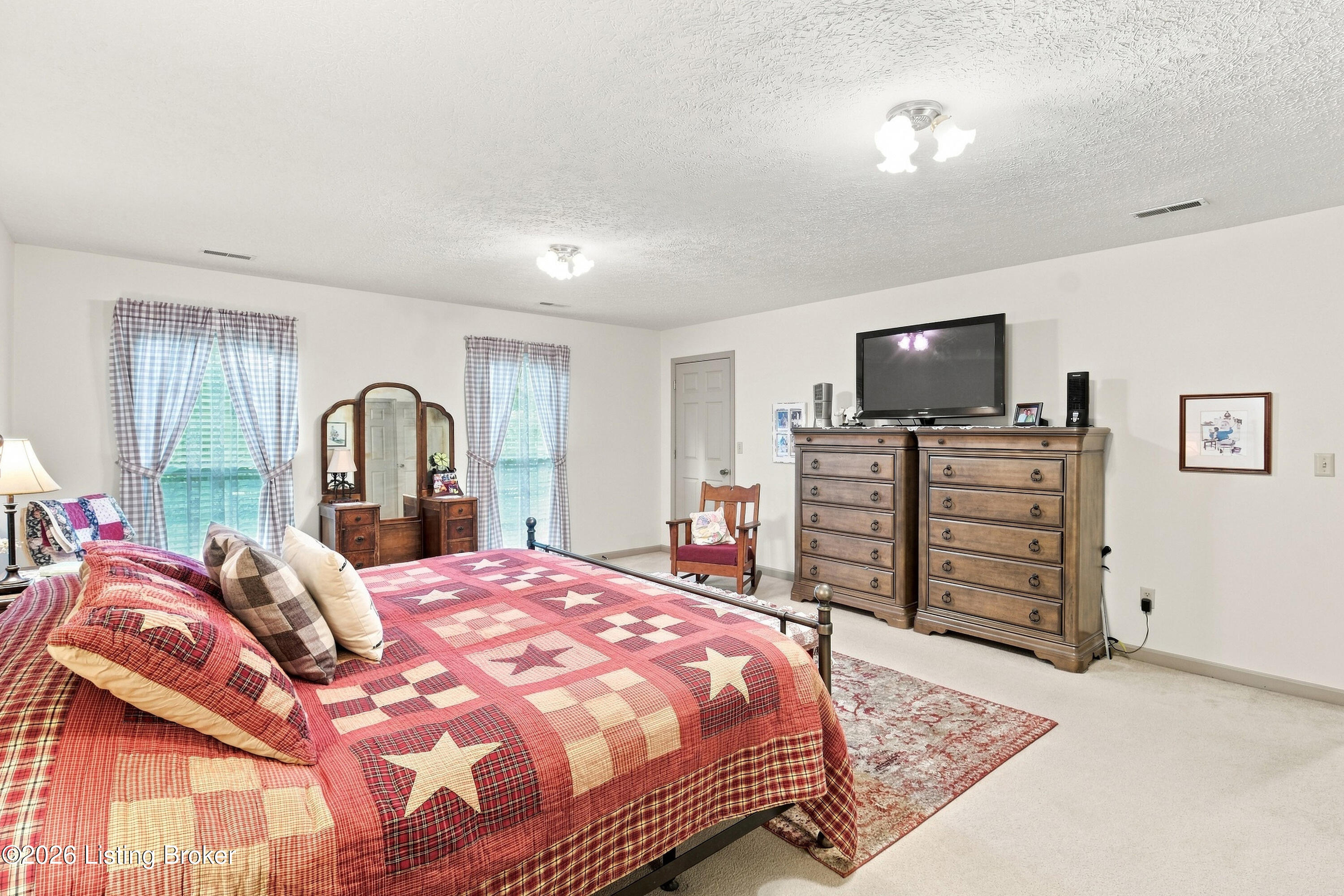 1700 Oak Grove Dr Property Photo 27