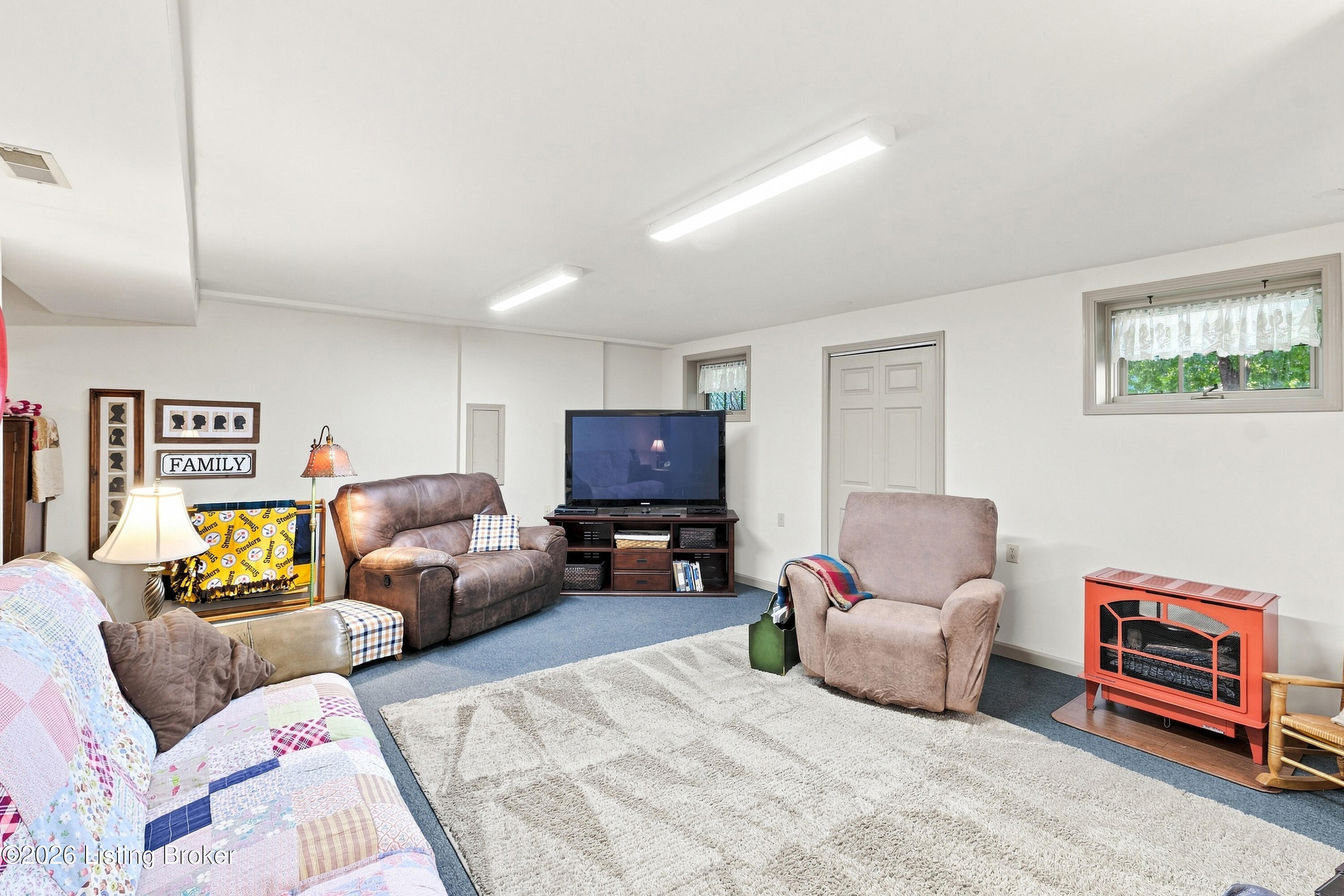 1700 Oak Grove Dr Property Photo 41