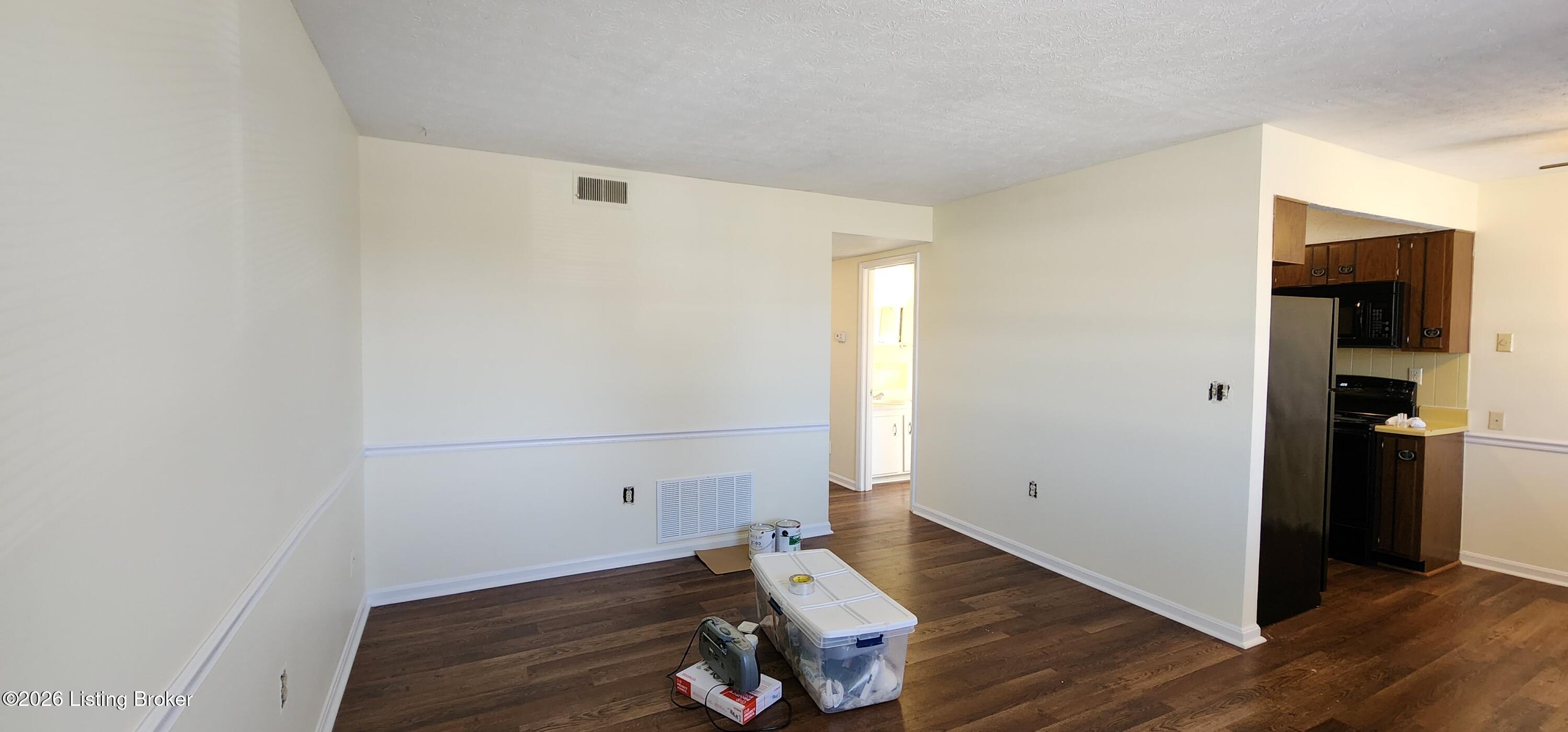 3212 Springfield Dr 3 Property Photo 1