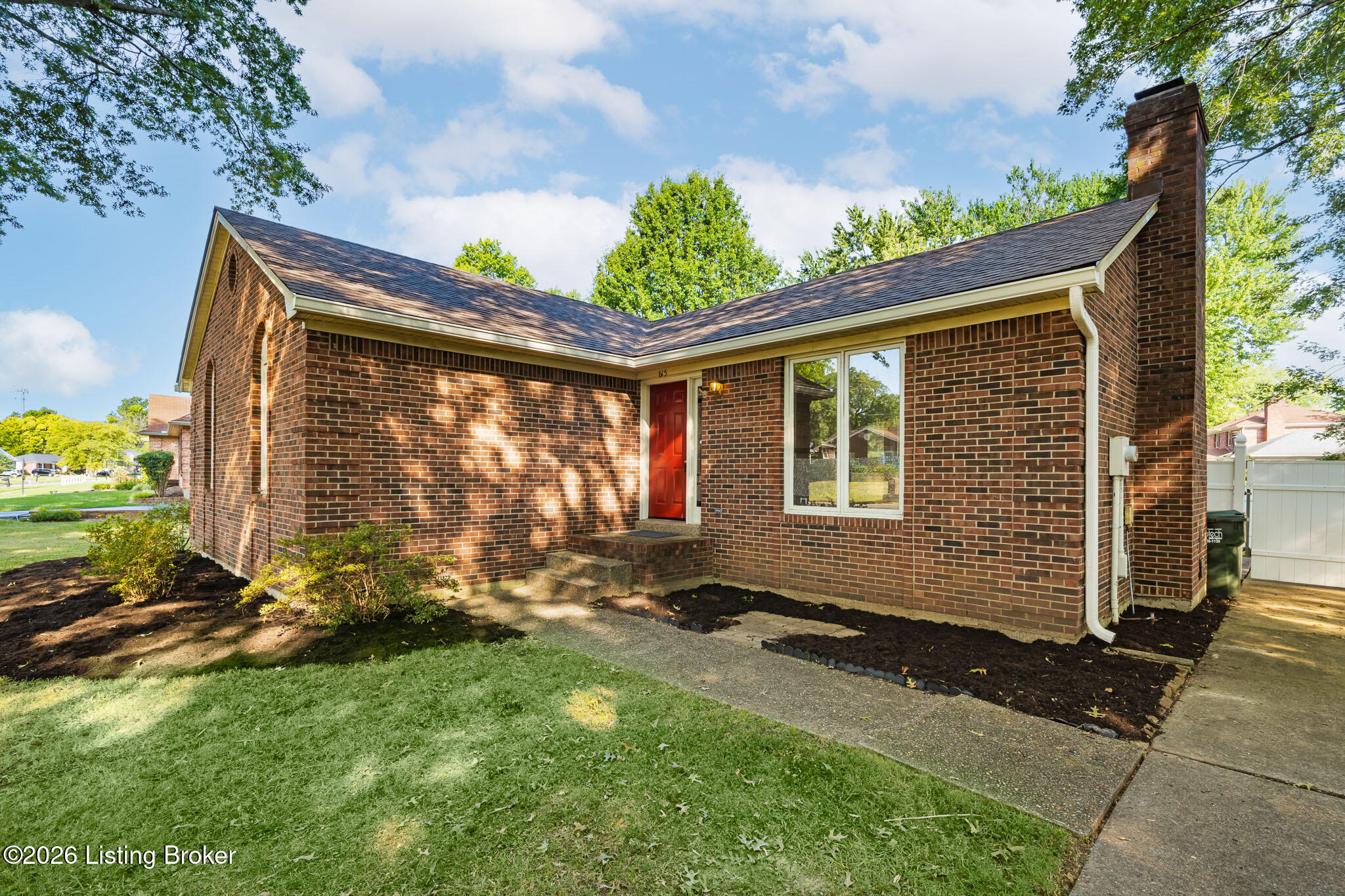 615 Stivers Rd Property Photo 3
