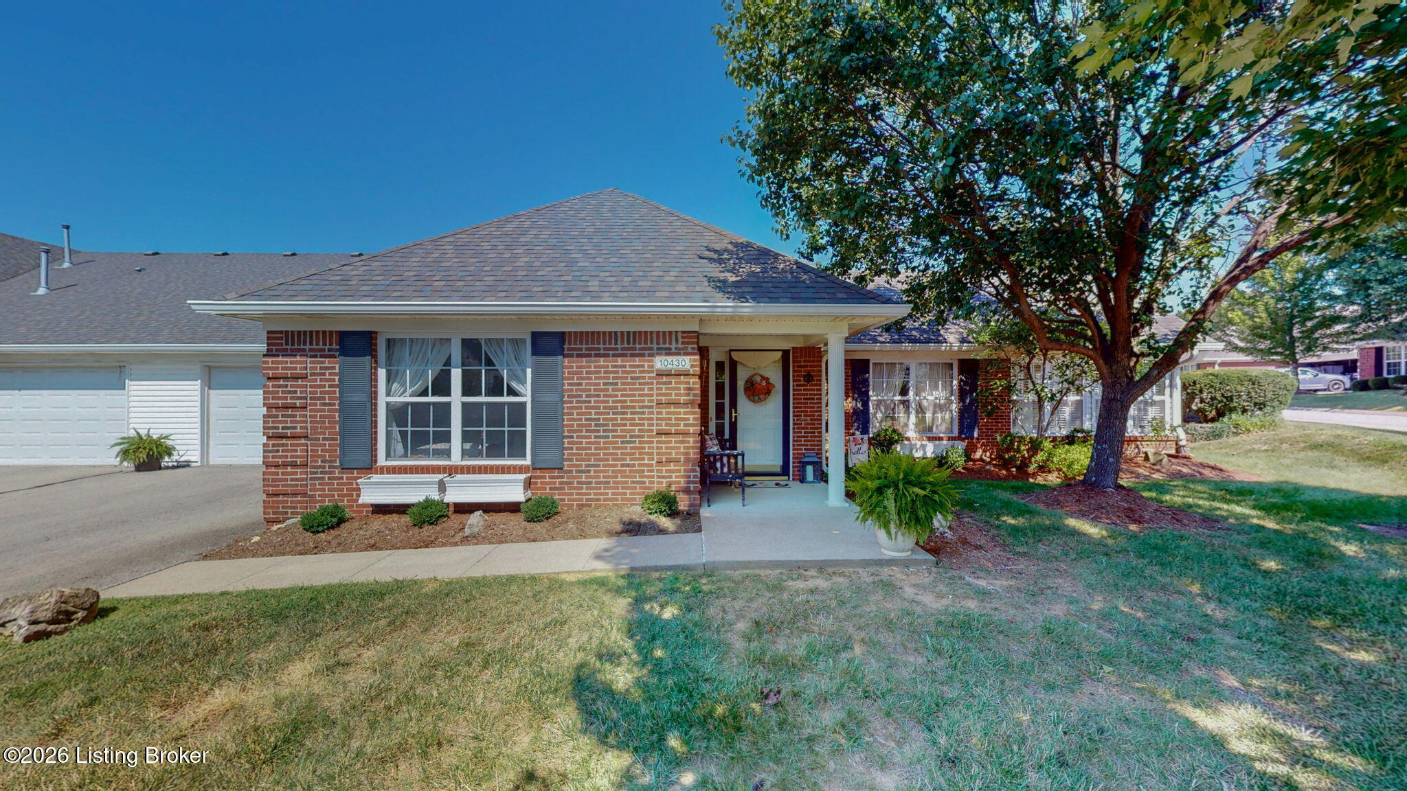 10430 Pine Glen Cir Property Photo 1