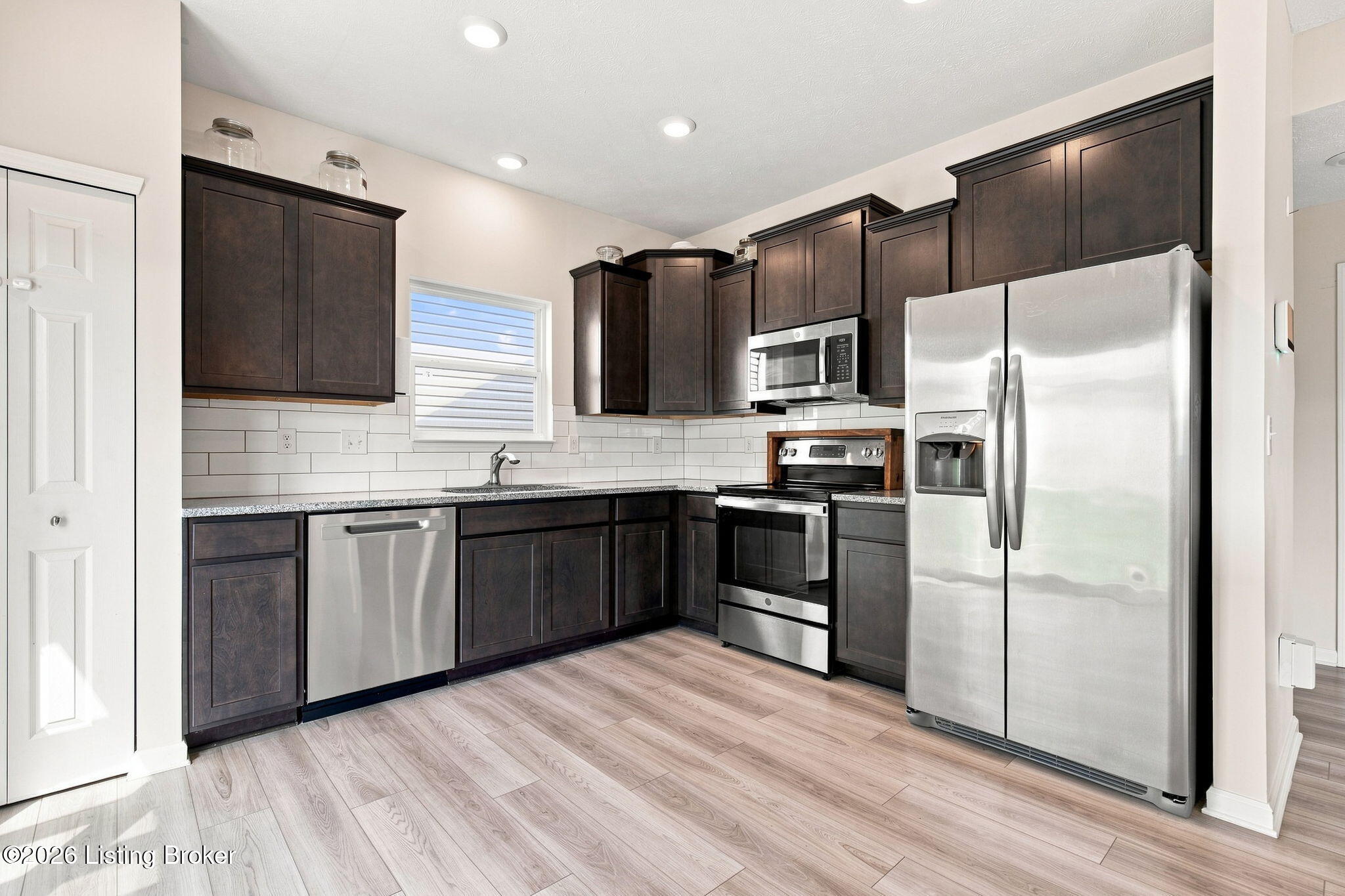 8735 Warbler Branch Way Property Photo 16