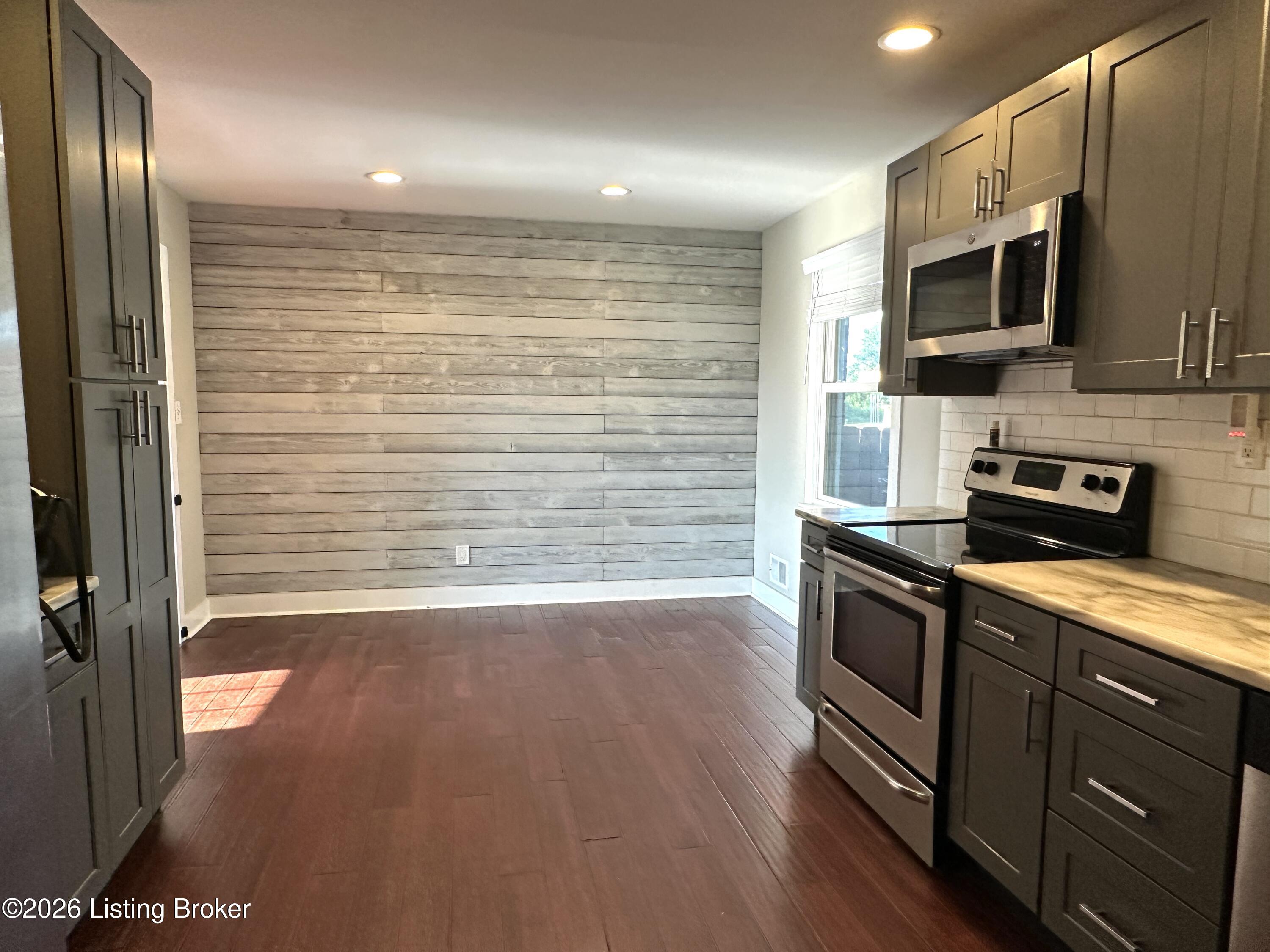 3301 Stony Brook Dr Property Photo 12