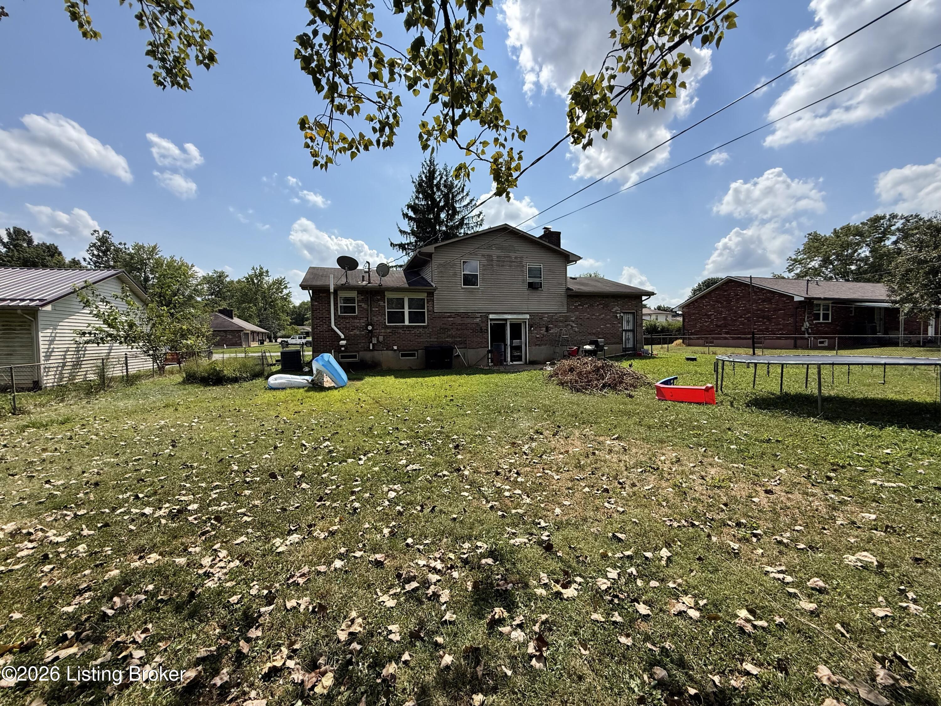 399 Seminole Rd Property Photo 27