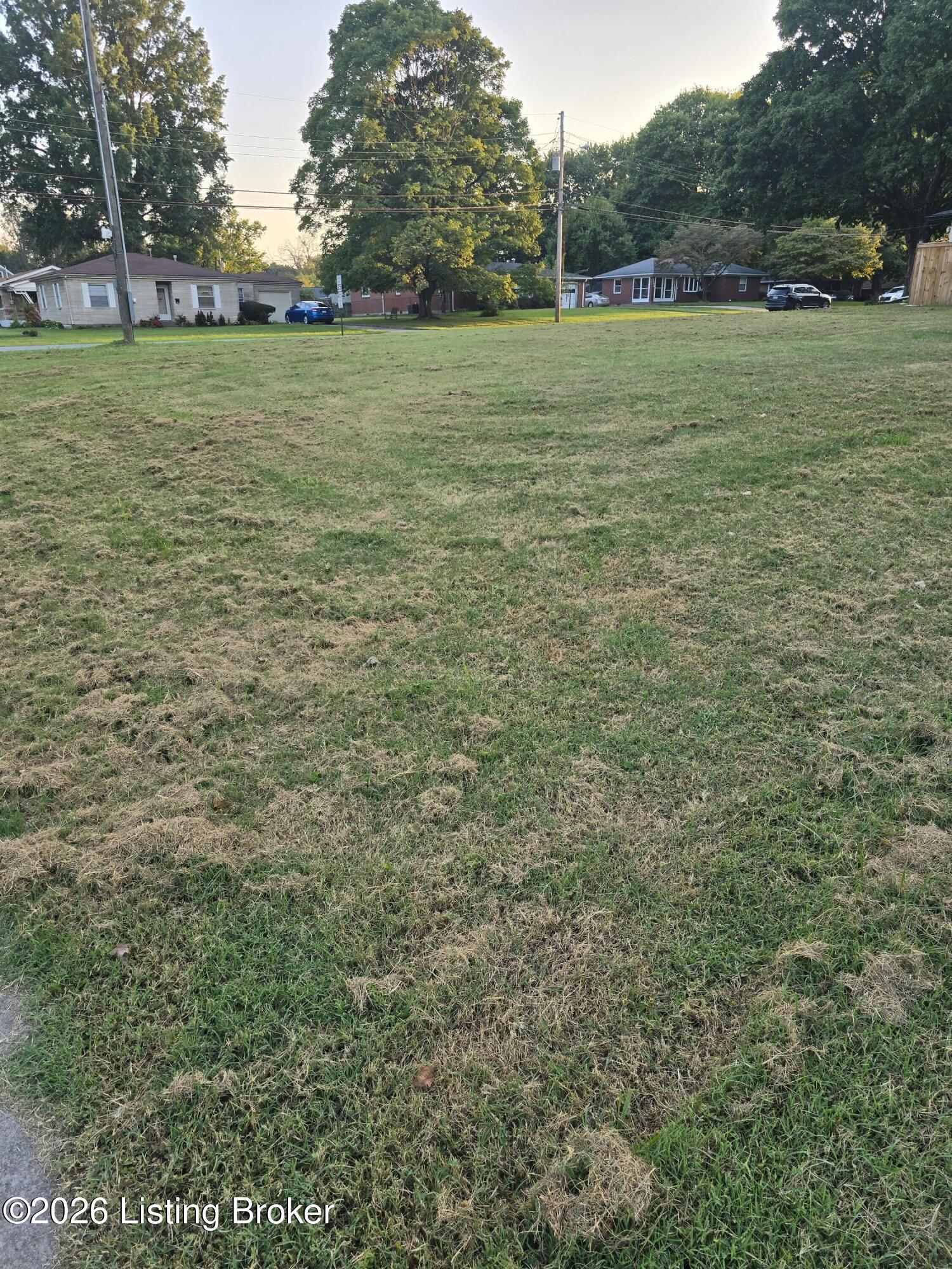 2201 Garrs Ln Property Photo 3