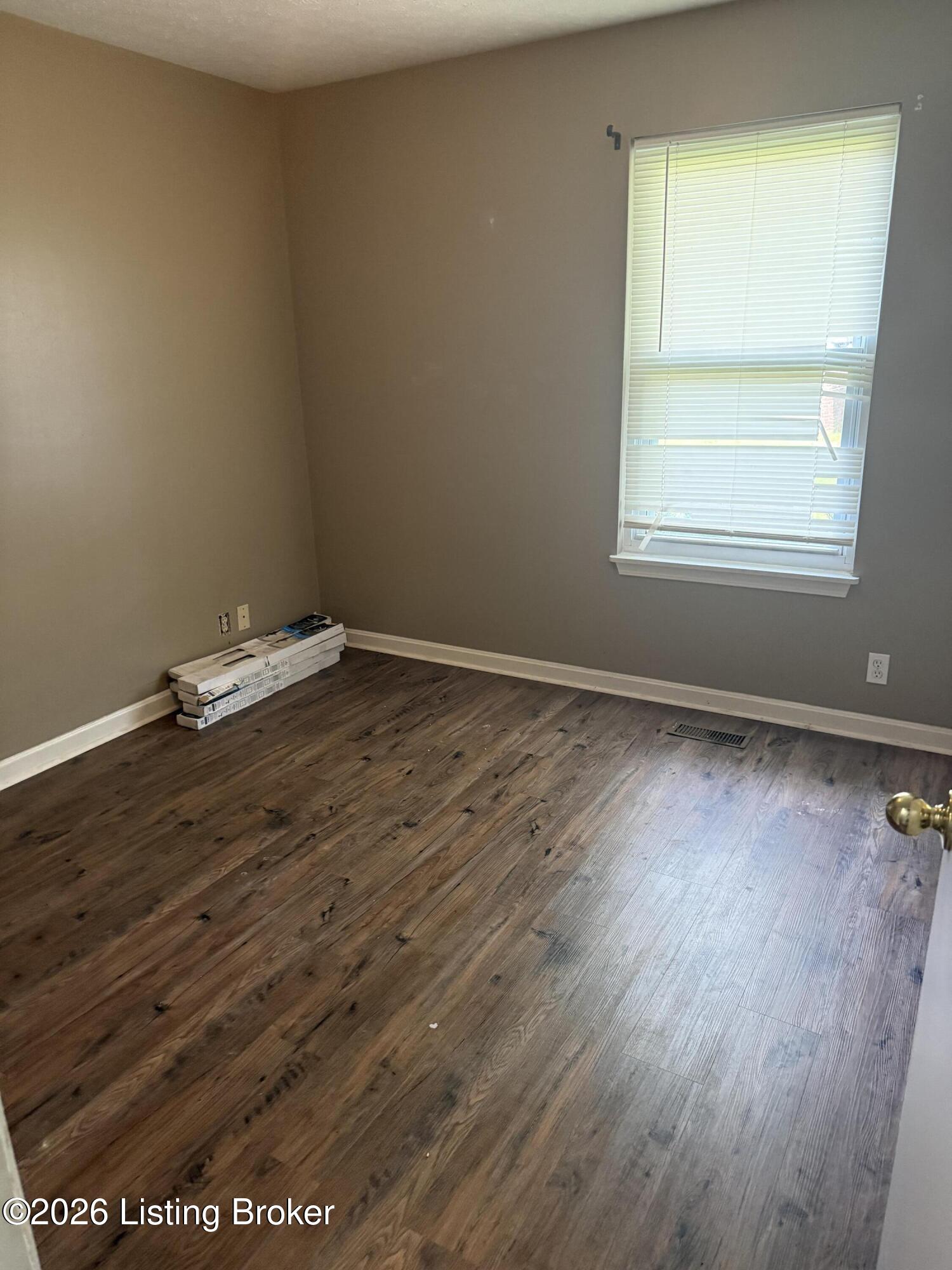 8420 Damascus Cir Property Photo 6