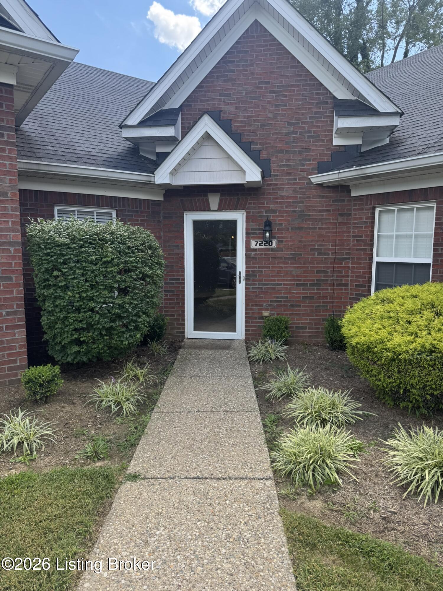 7220 Michael Benjamin Cir Property Photo 1