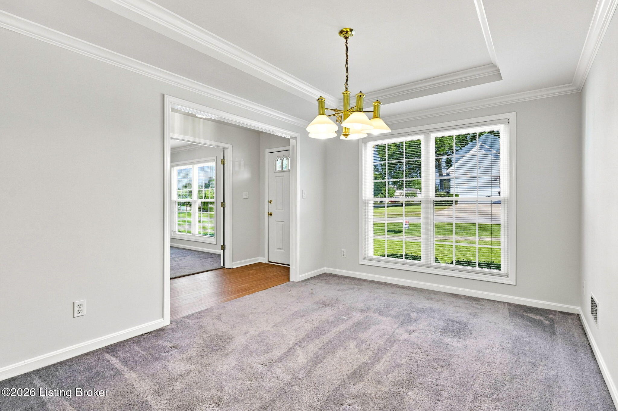 5318 Manor Ct Property Photo 7