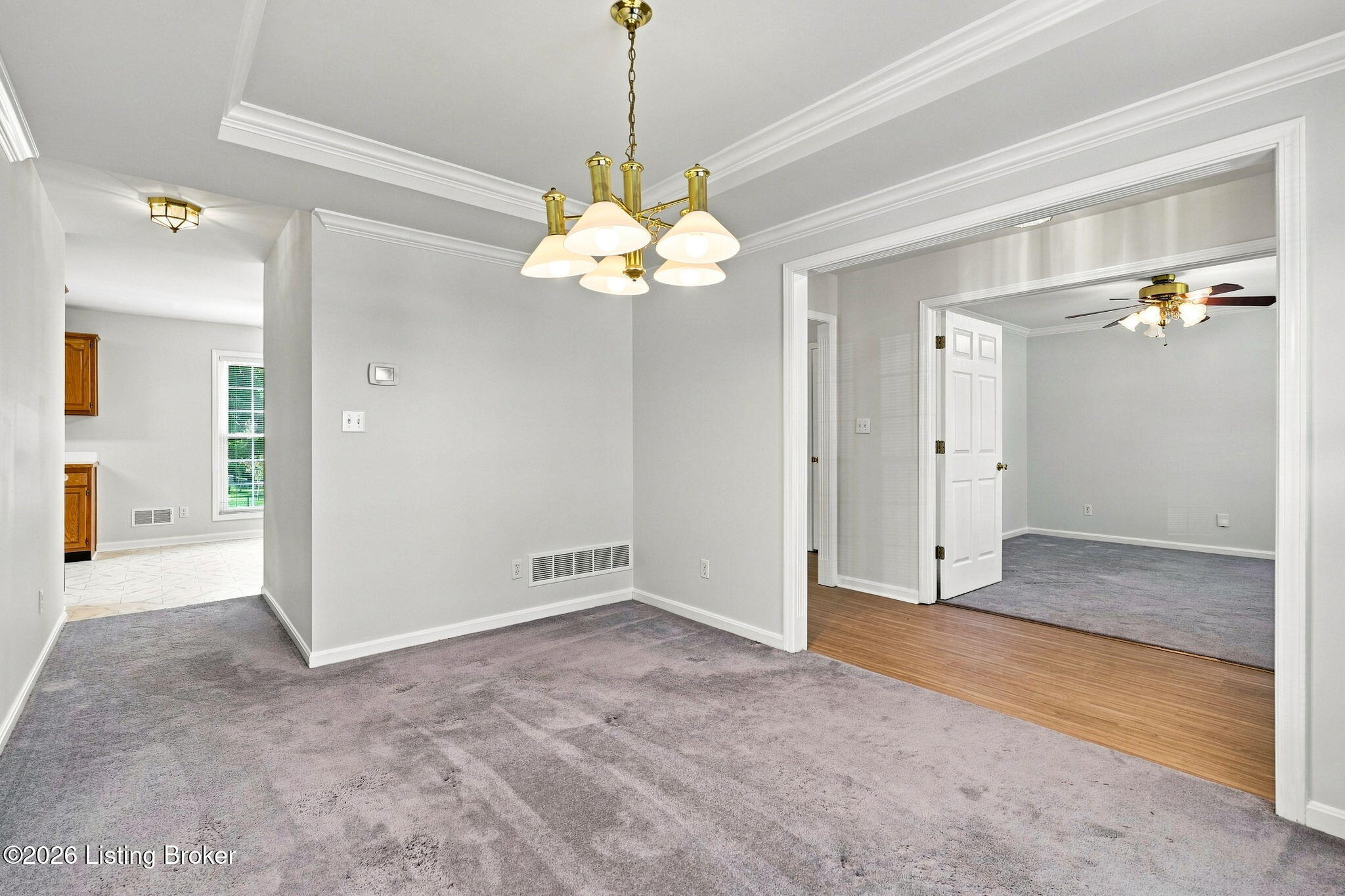 5318 Manor Ct Property Photo 8
