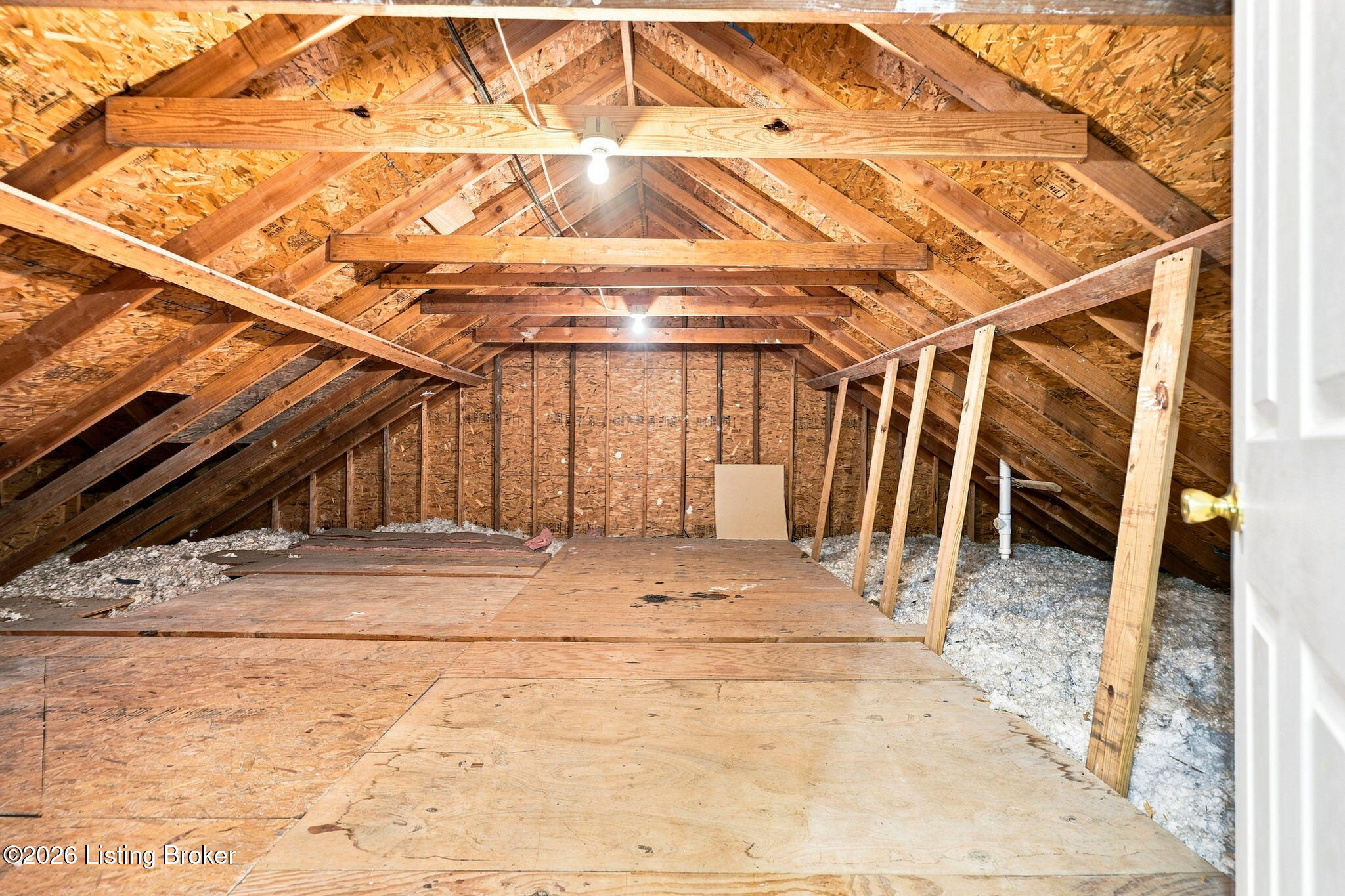 5318 Manor Ct Property Photo 27