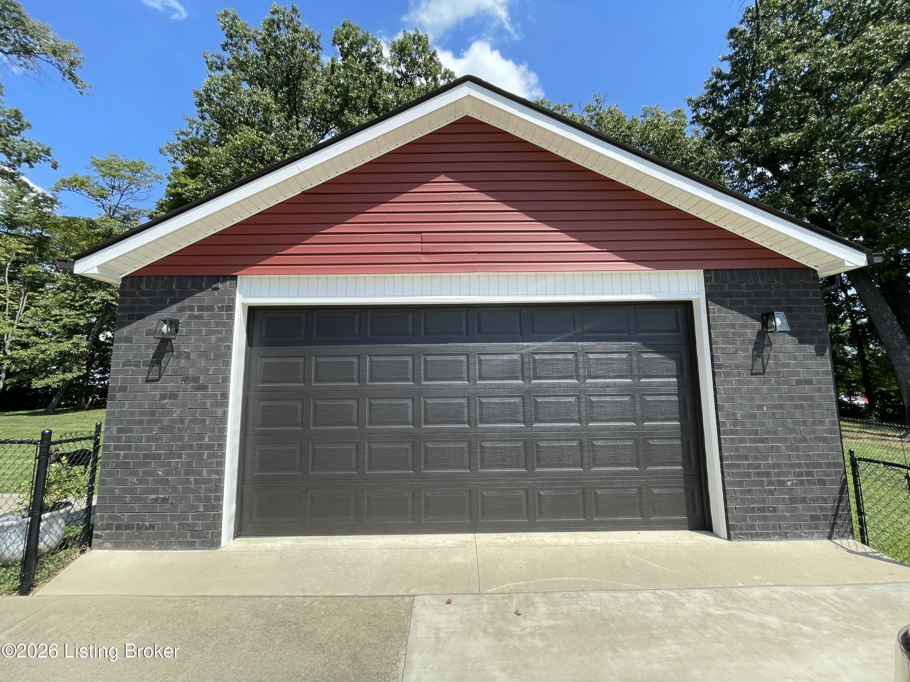 140 Peabody Loop Property Photo 7