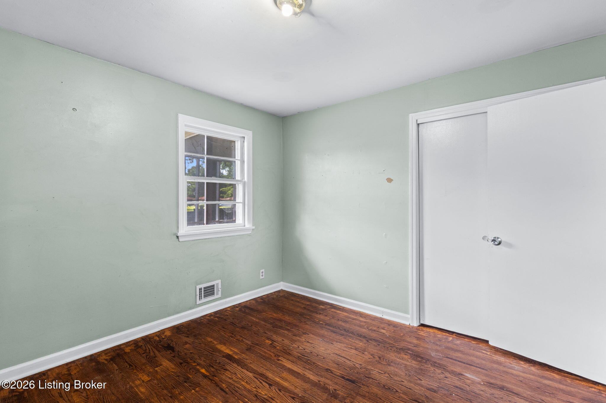 6330 Krause Ave Property Photo 25