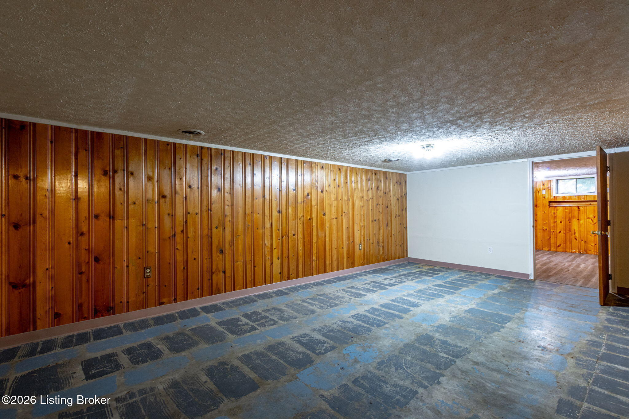 6330 Krause Ave Property Photo 34