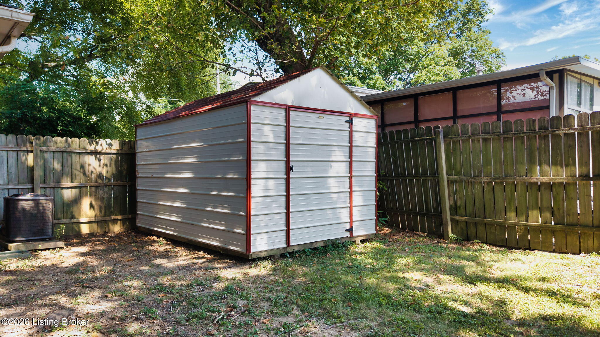 6330 Krause Ave Property Photo 40