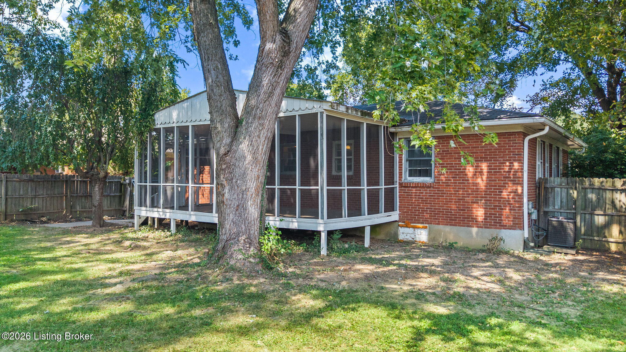 6330 Krause Ave Property Photo 44