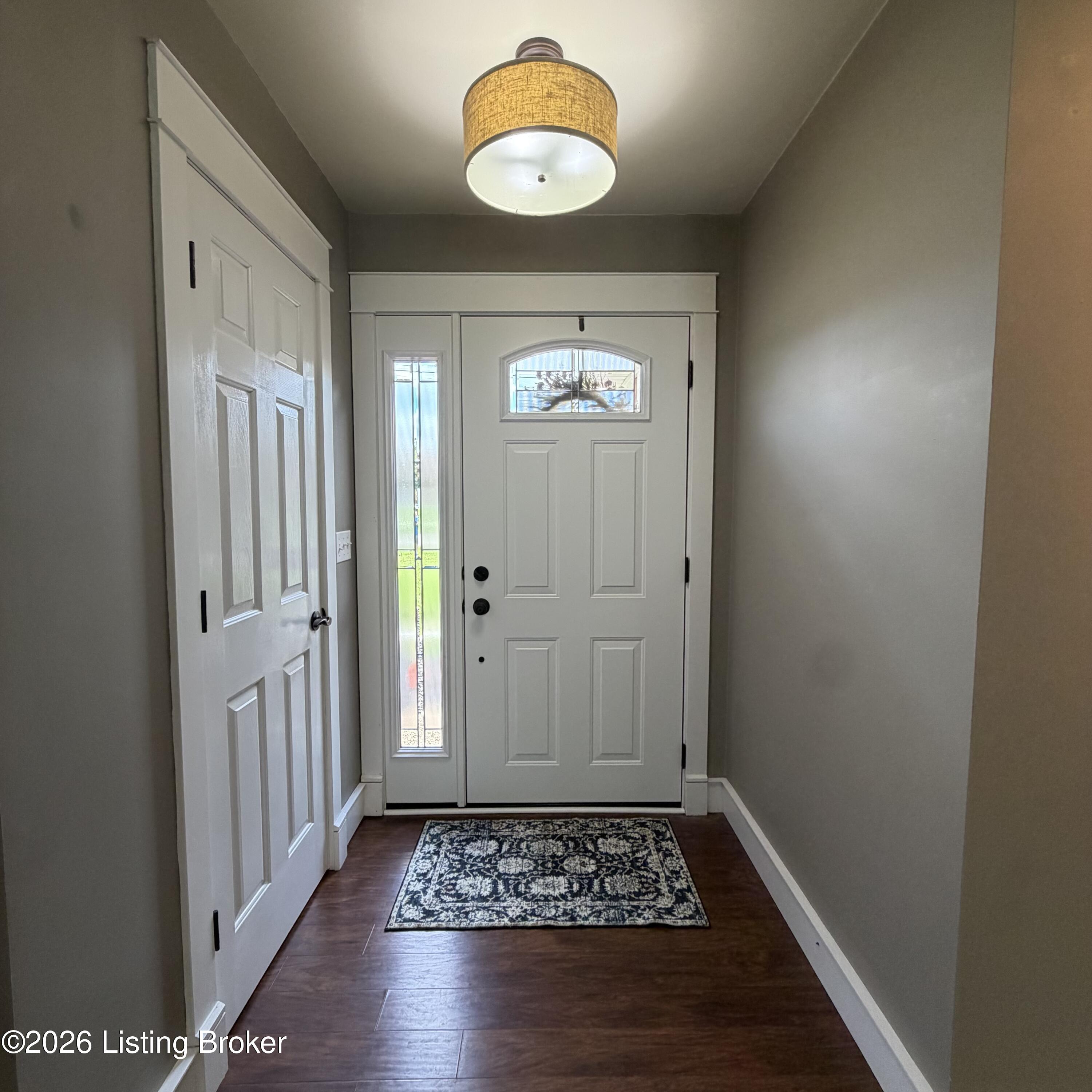 2812 Oakwood Dr Property Photo 2