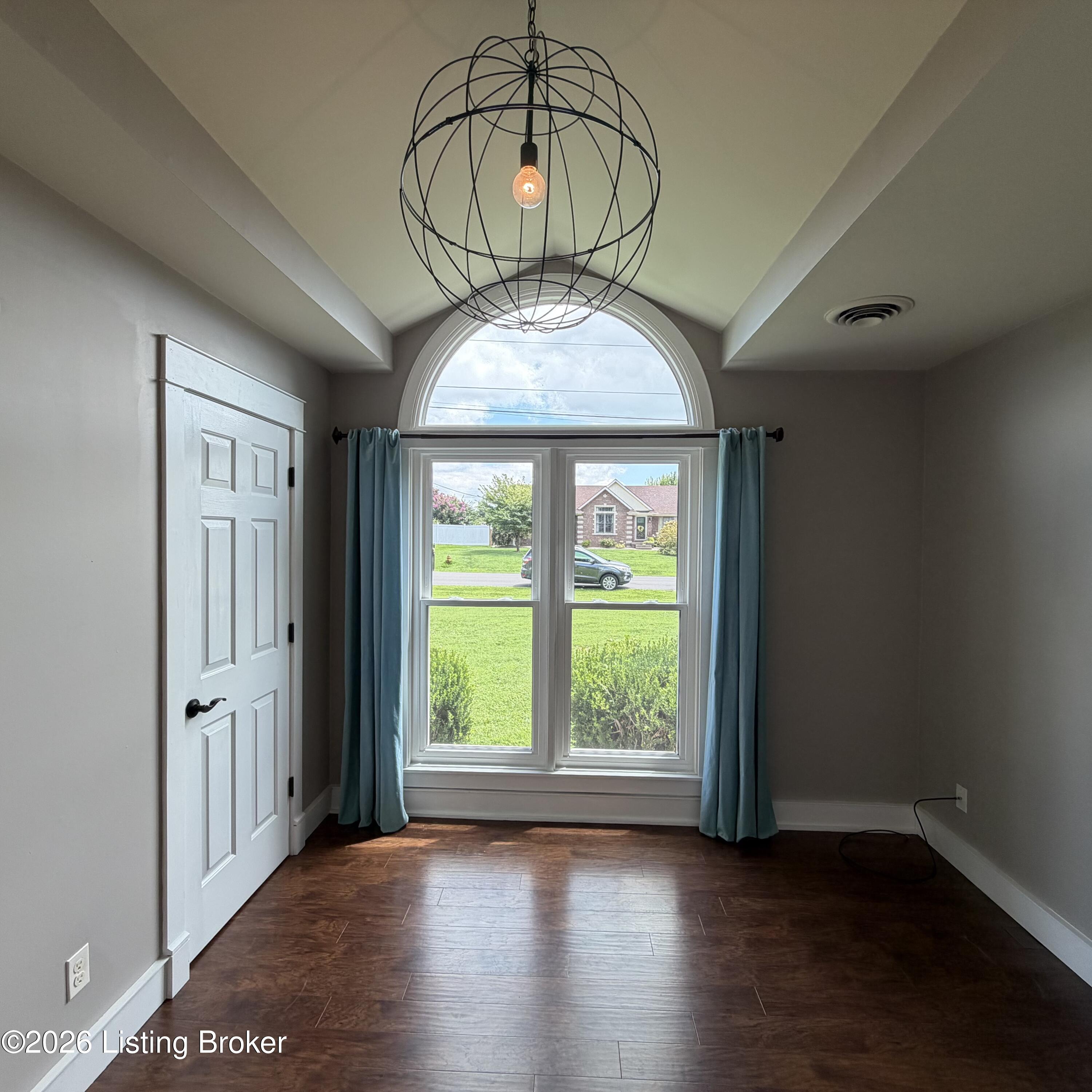 2812 Oakwood Dr Property Photo 20