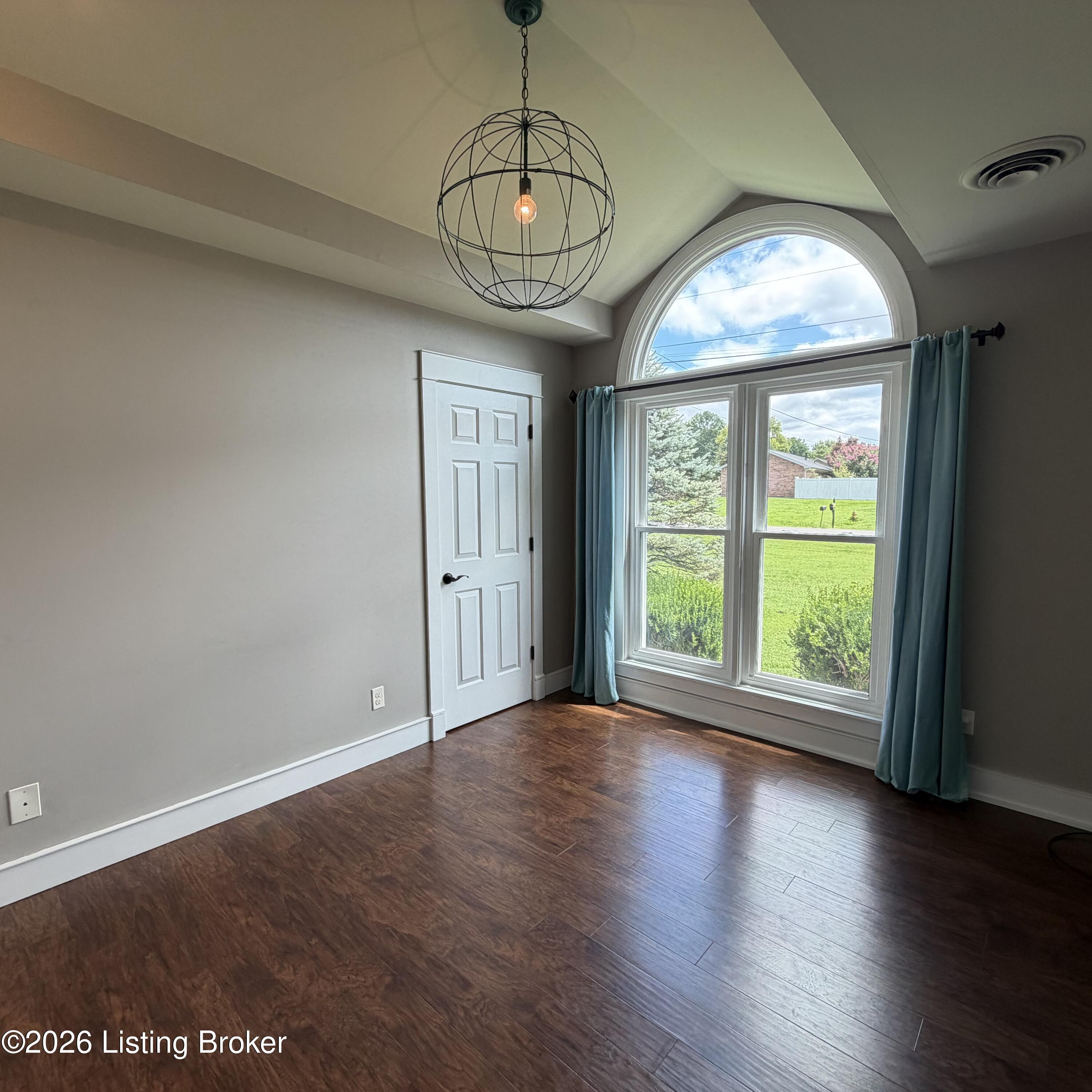 2812 Oakwood Dr Property Photo 21