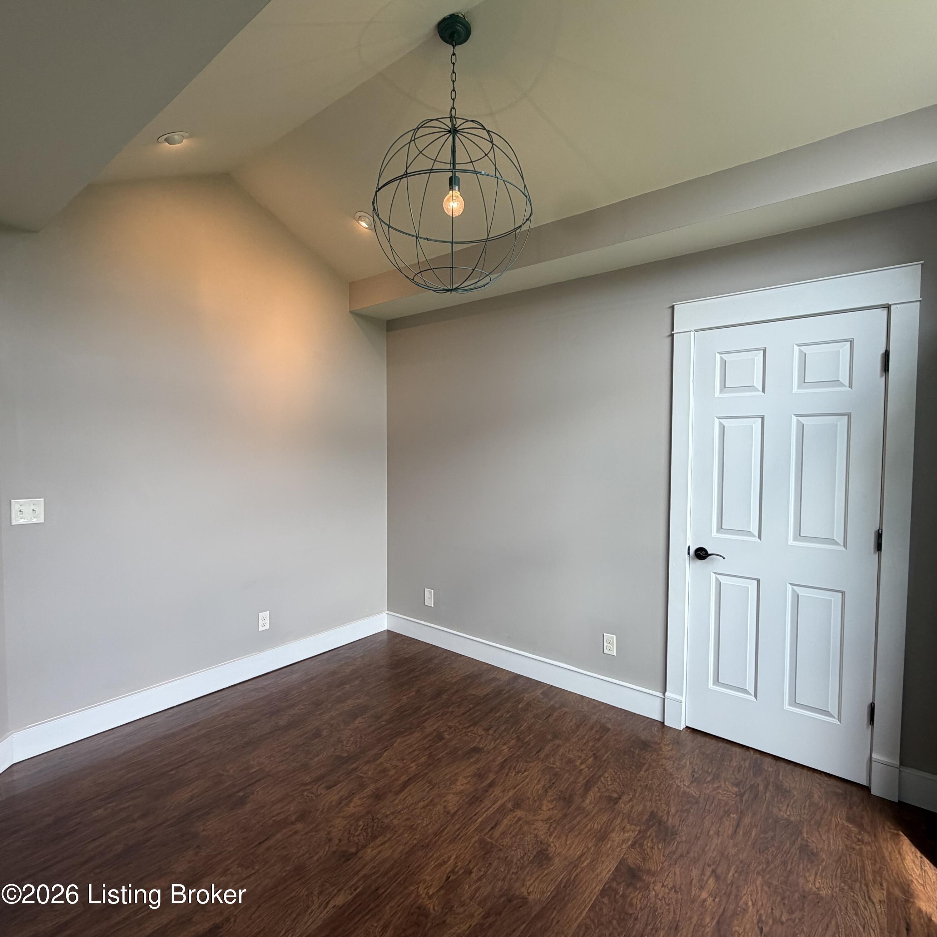 2812 Oakwood Dr Property Photo 22