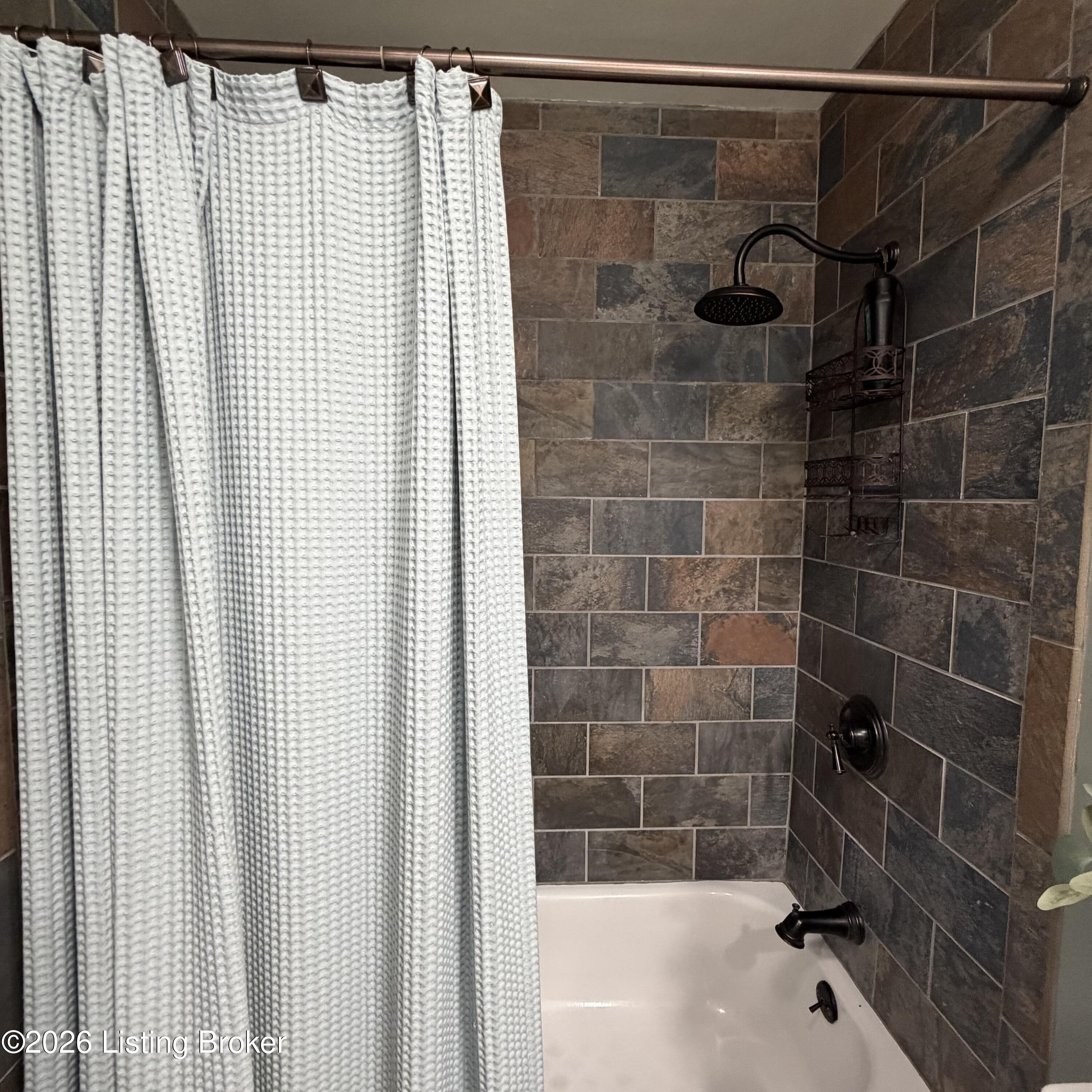 2812 Oakwood Dr Property Photo 28