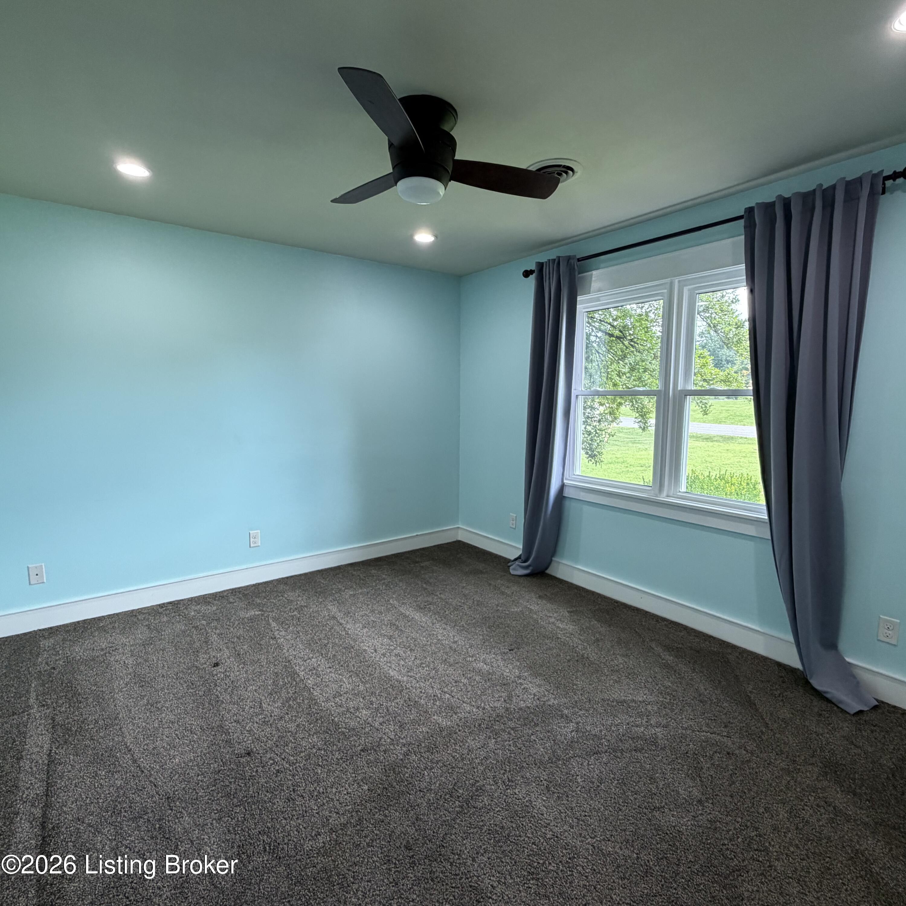 2812 Oakwood Dr Property Photo 29