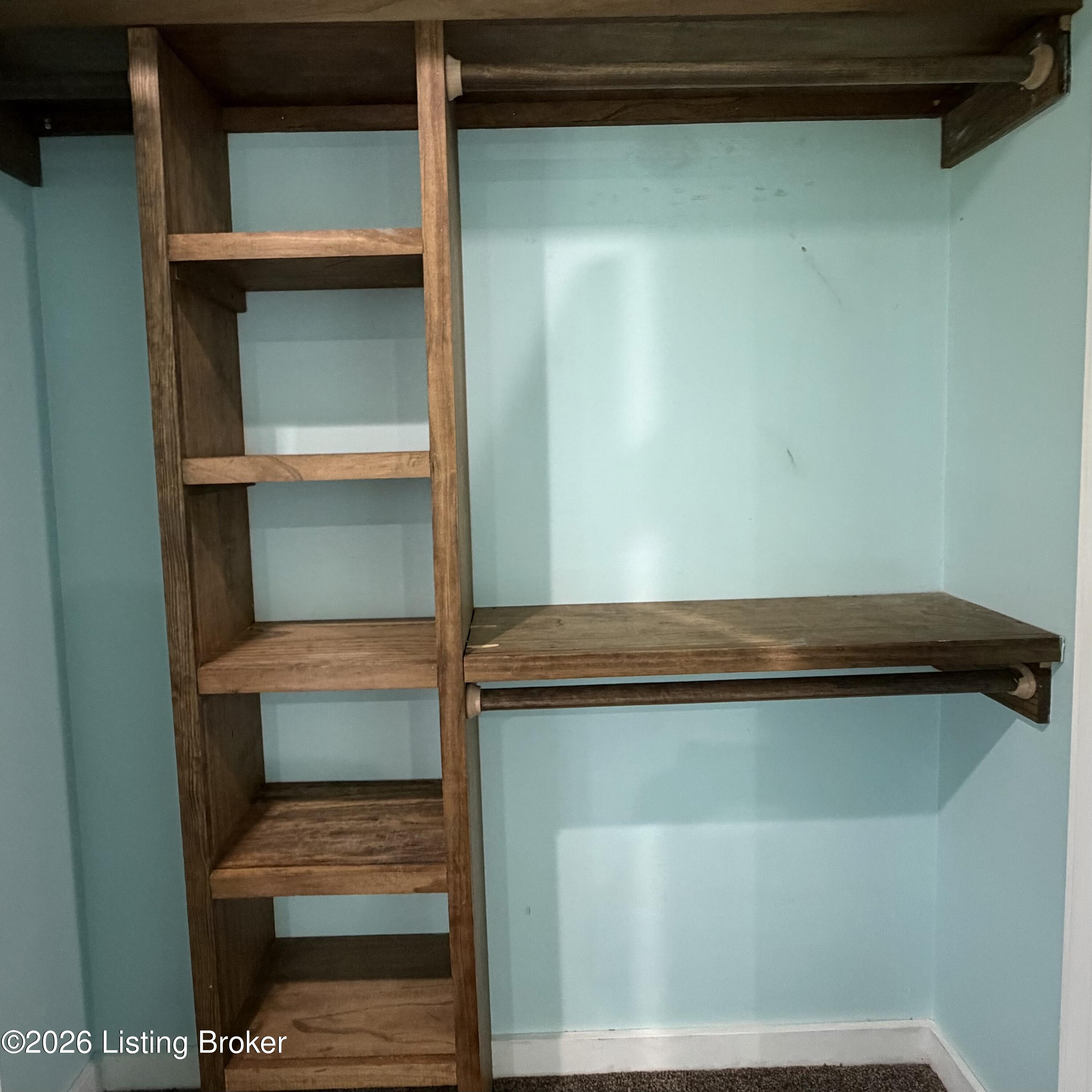2812 Oakwood Dr Property Photo 31