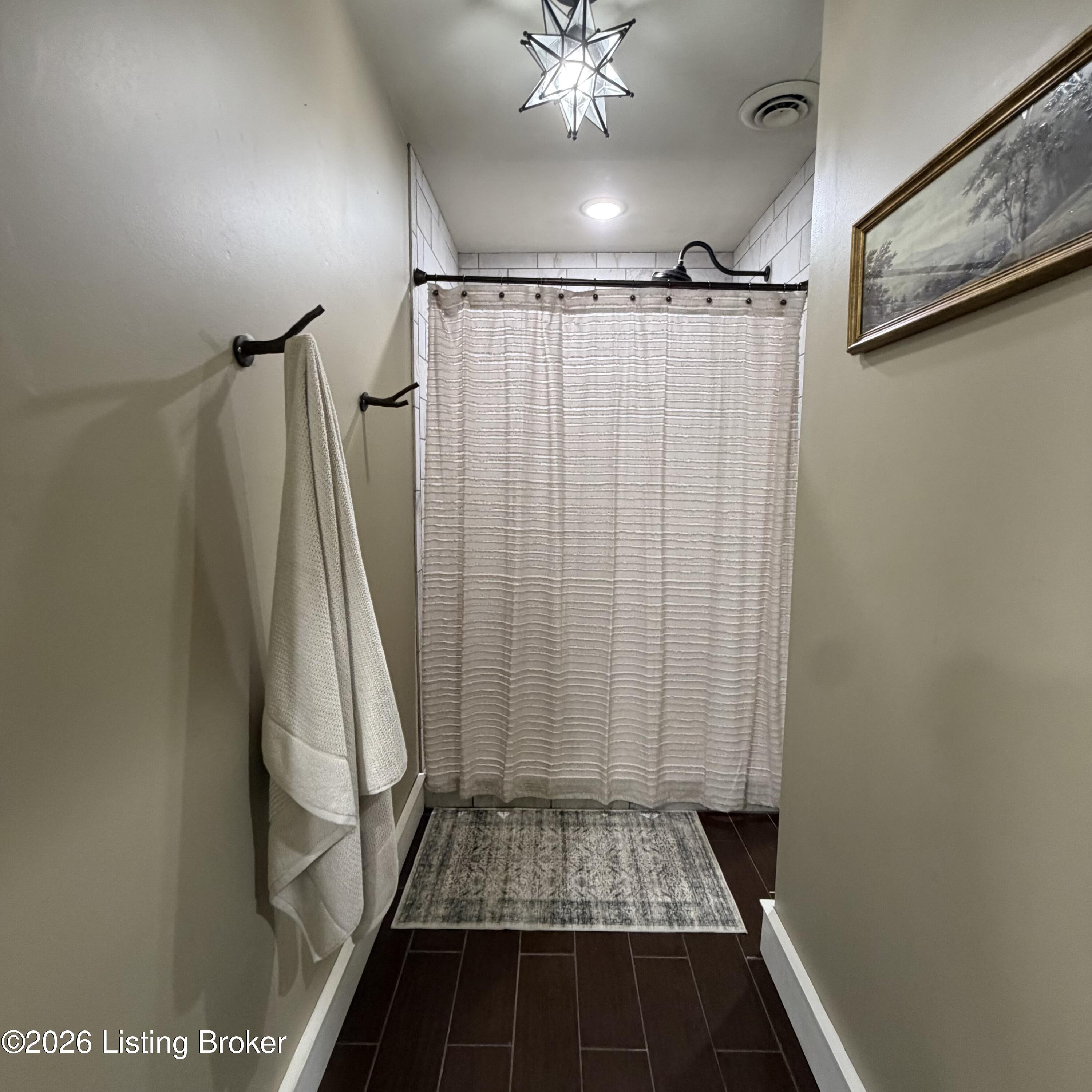 2812 Oakwood Dr Property Photo 40