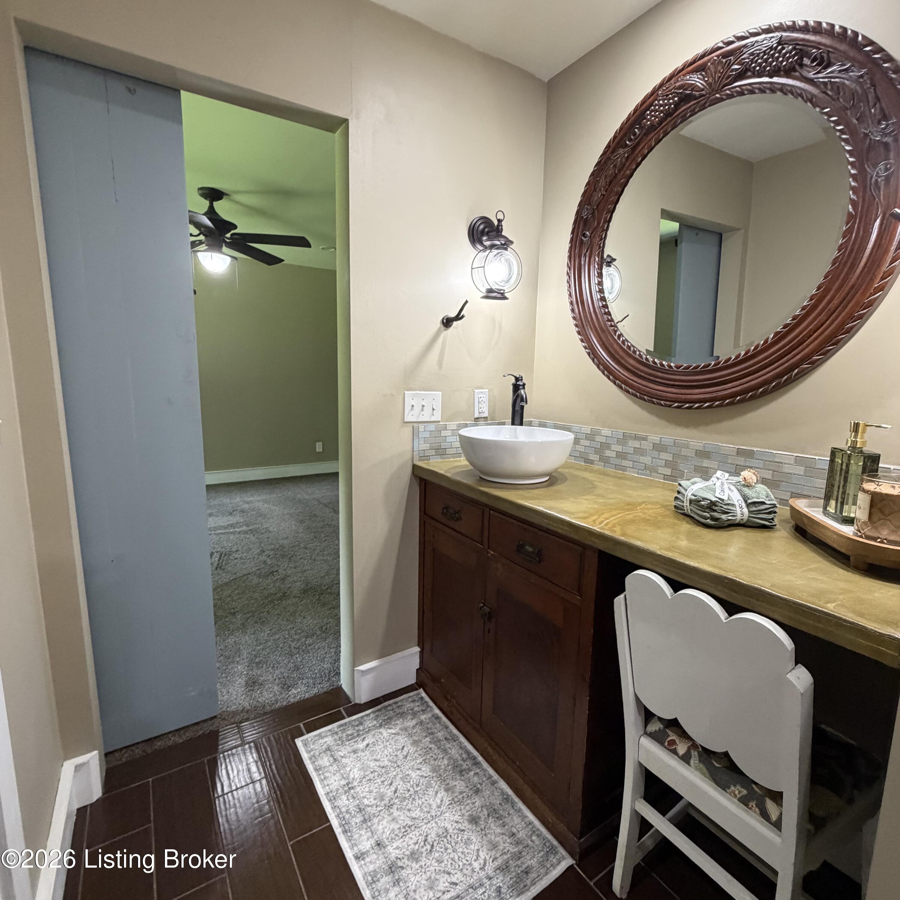 2812 Oakwood Dr Property Photo 44