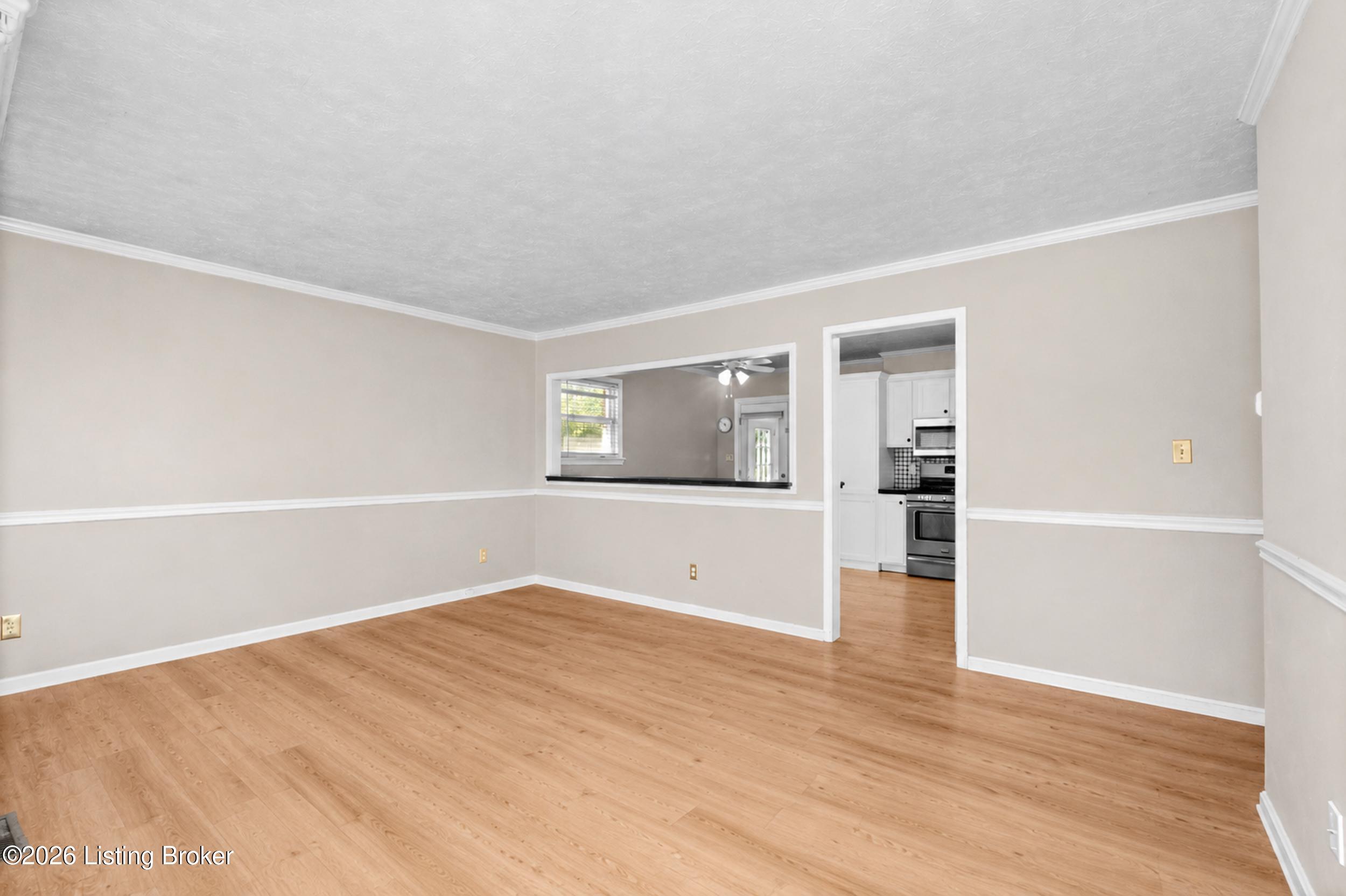 6905 Boxwood Ct Property Photo 3