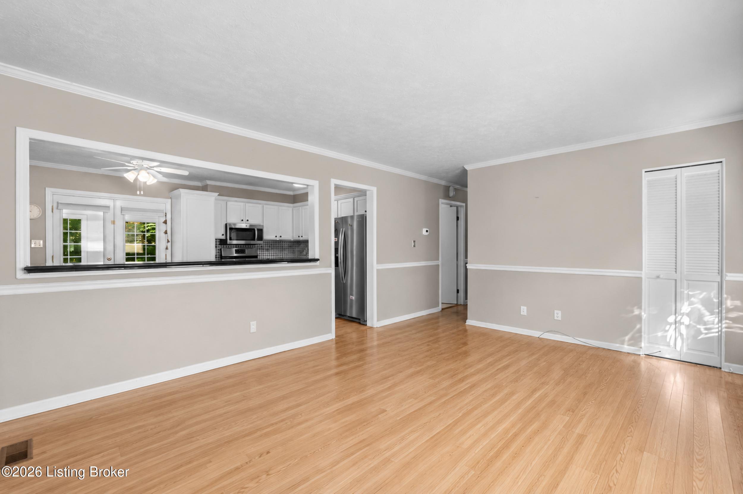 6905 Boxwood Ct Property Photo 5