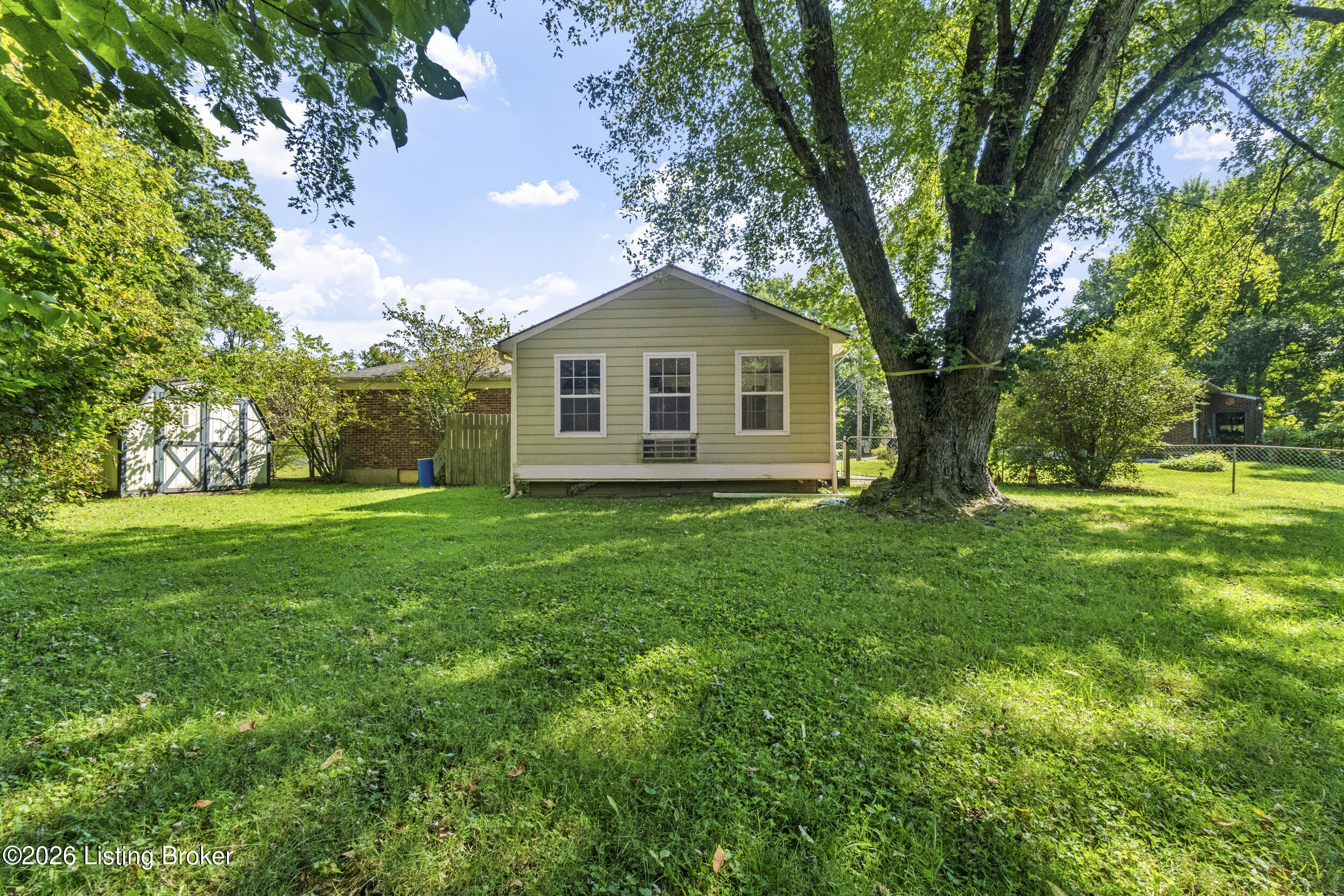 6905 Boxwood Ct Property Photo 23