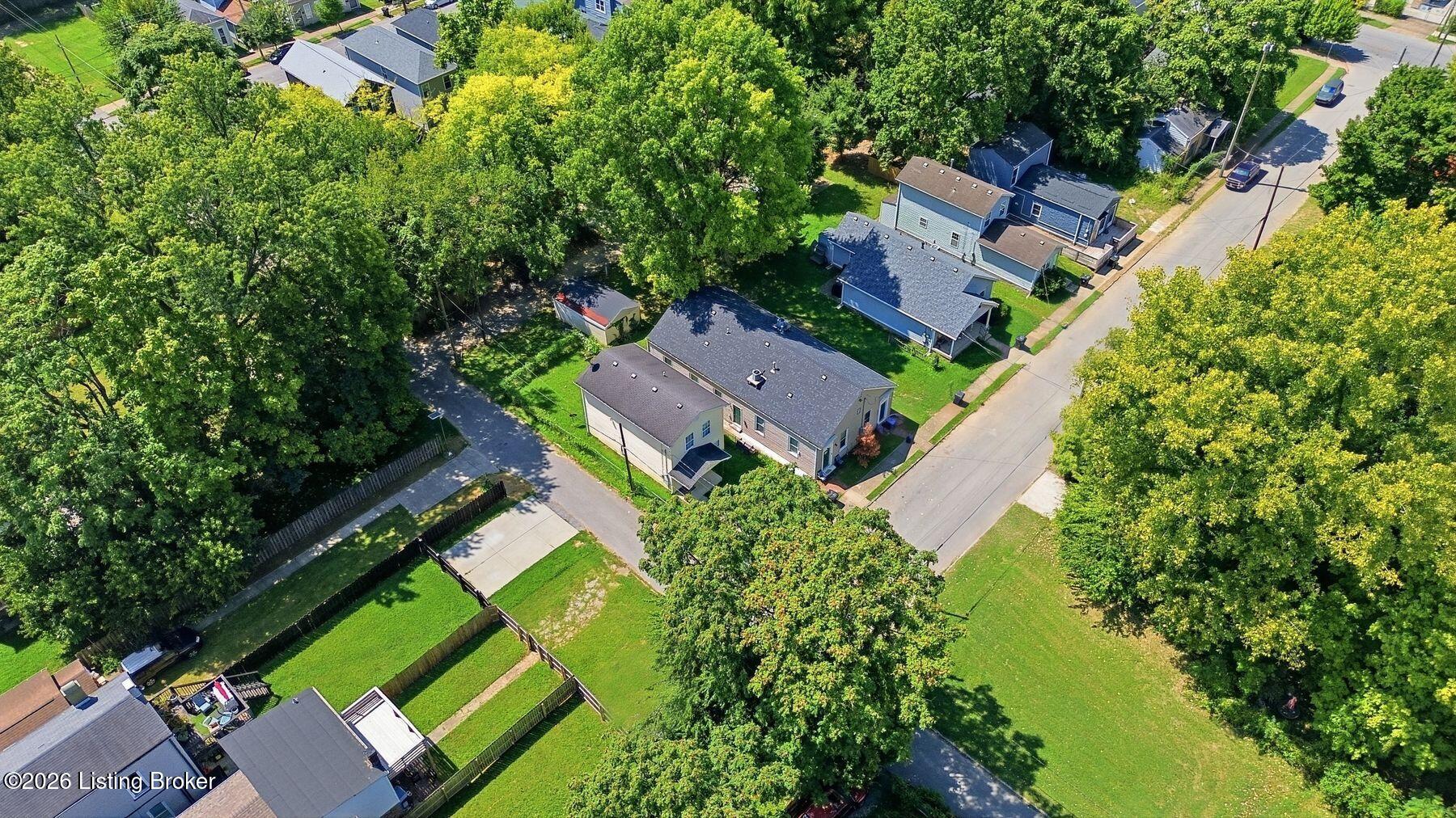 724 E Coke Property Photo 46