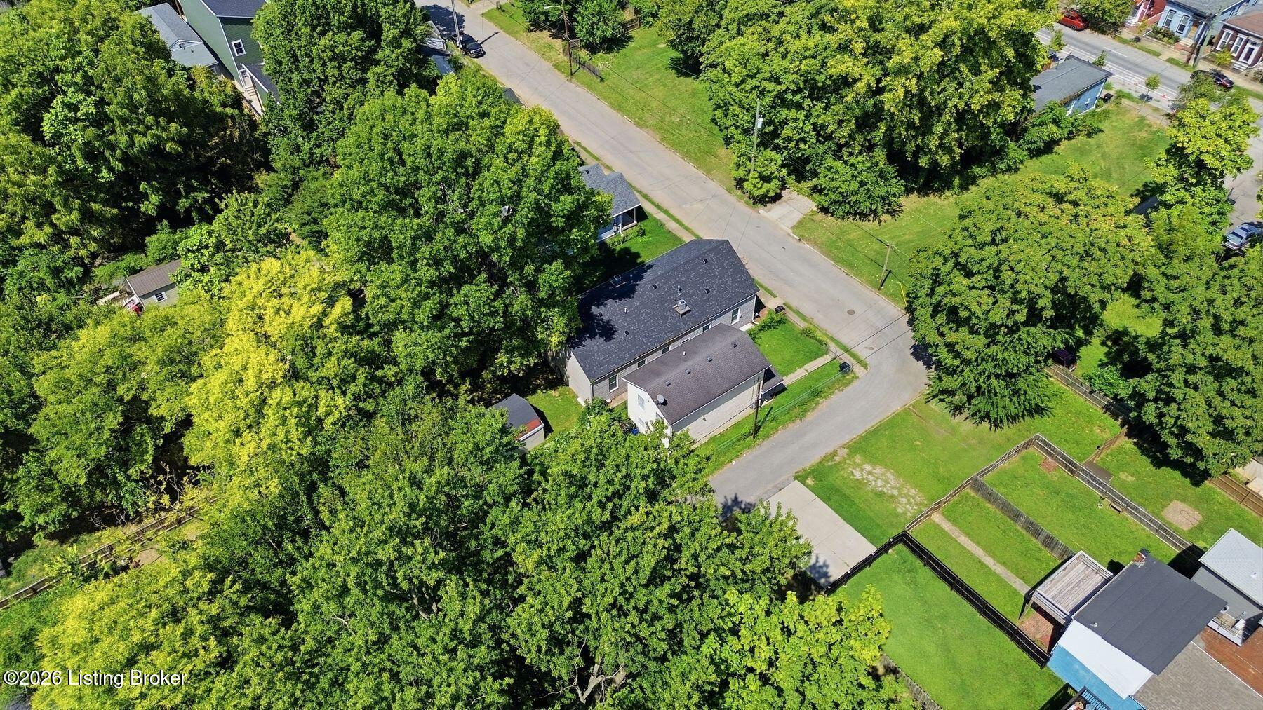 724 E Coke Property Photo 47
