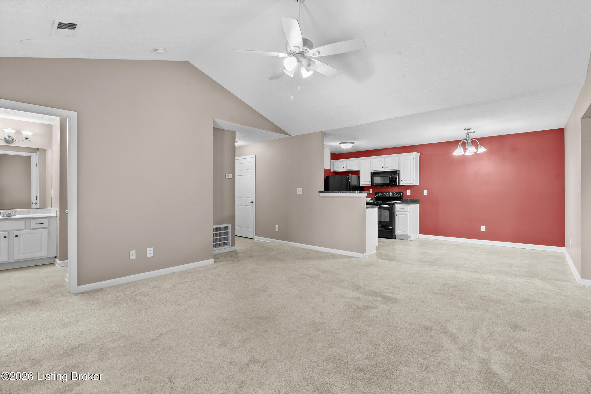 9901 Lindsey Springs Way 204 Property Photo 3