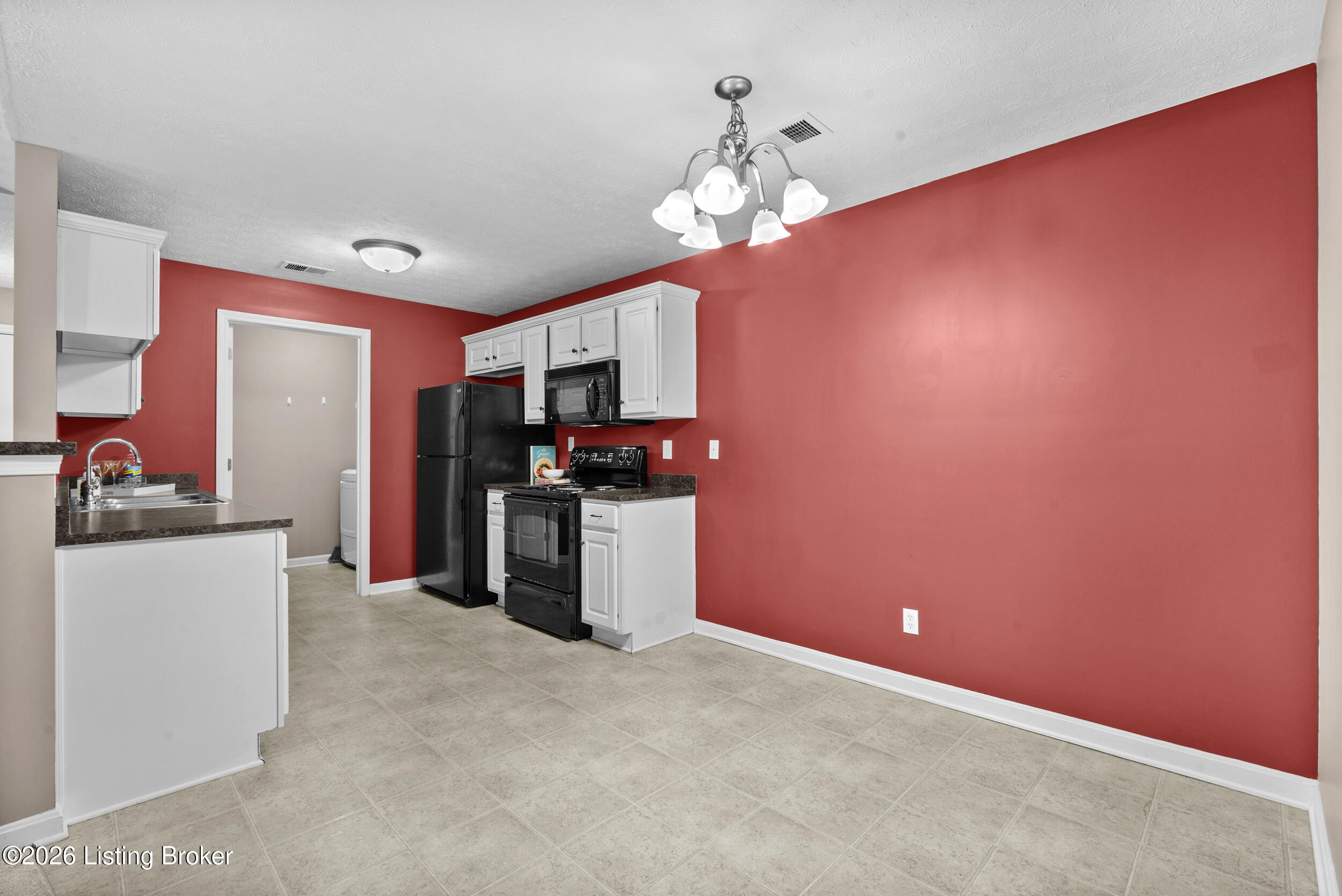 9901 Lindsey Springs Way 204 Property Photo 4