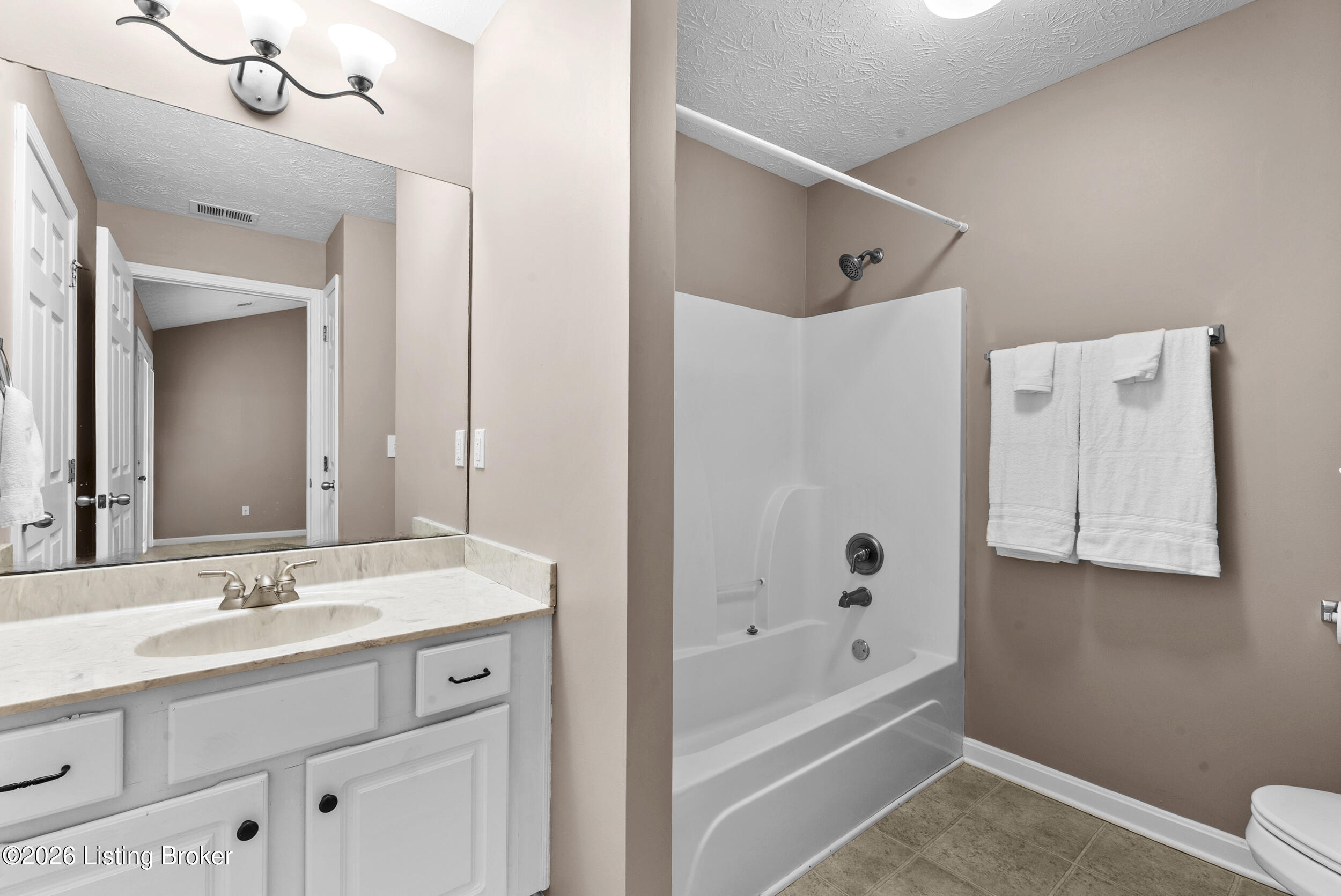 9901 Lindsey Springs Way 204 Property Photo 13