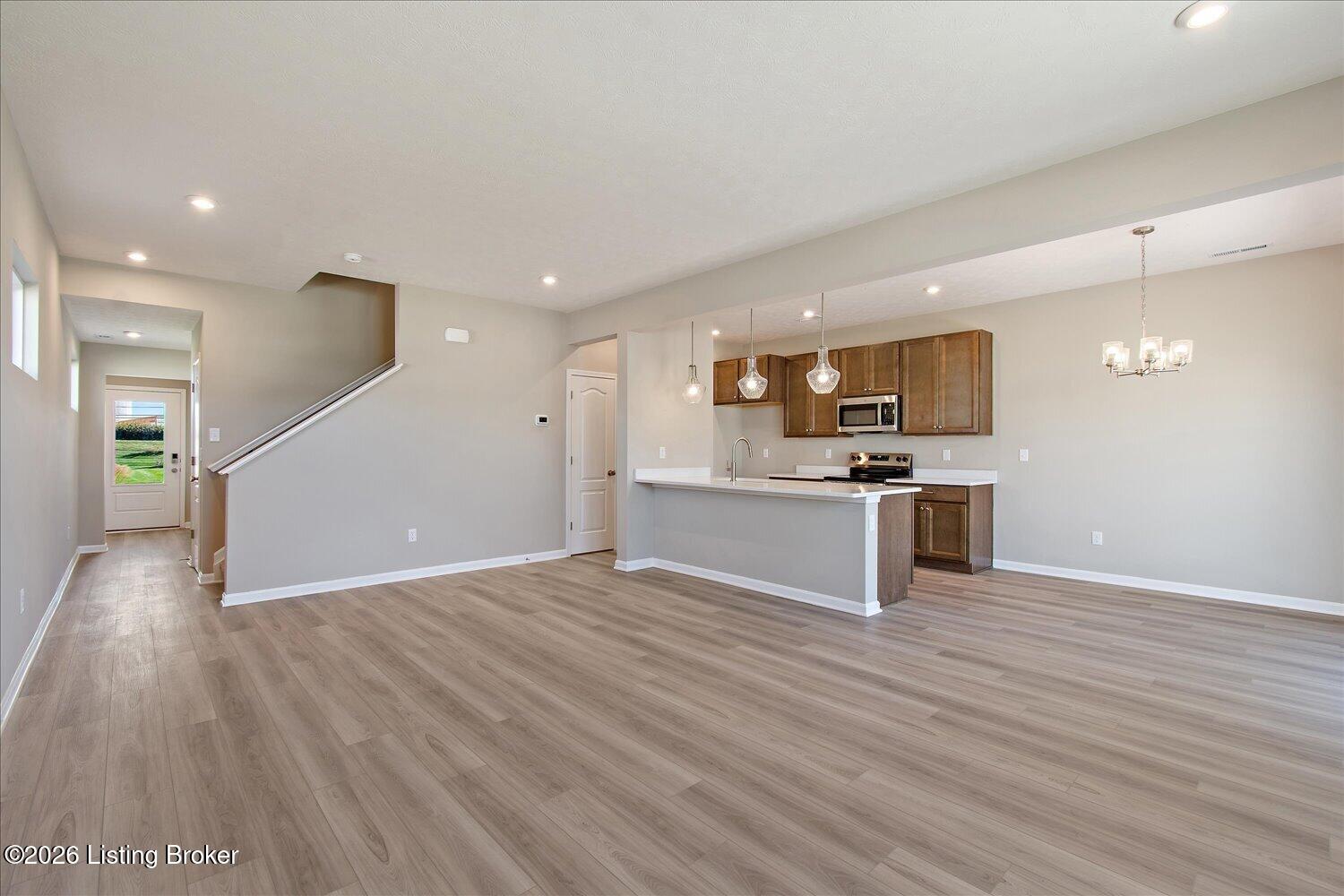 615 Falling Leaf Dr 128-b Property Photo 10