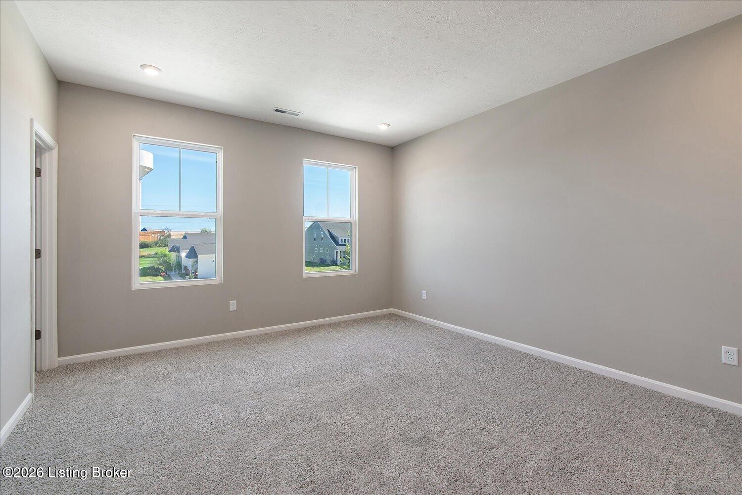 615 Falling Leaf Dr 128-b Property Photo 16