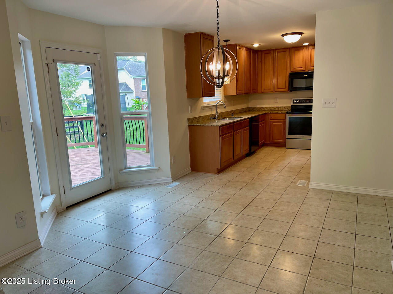 13404 Cain Ln Property Photo 5