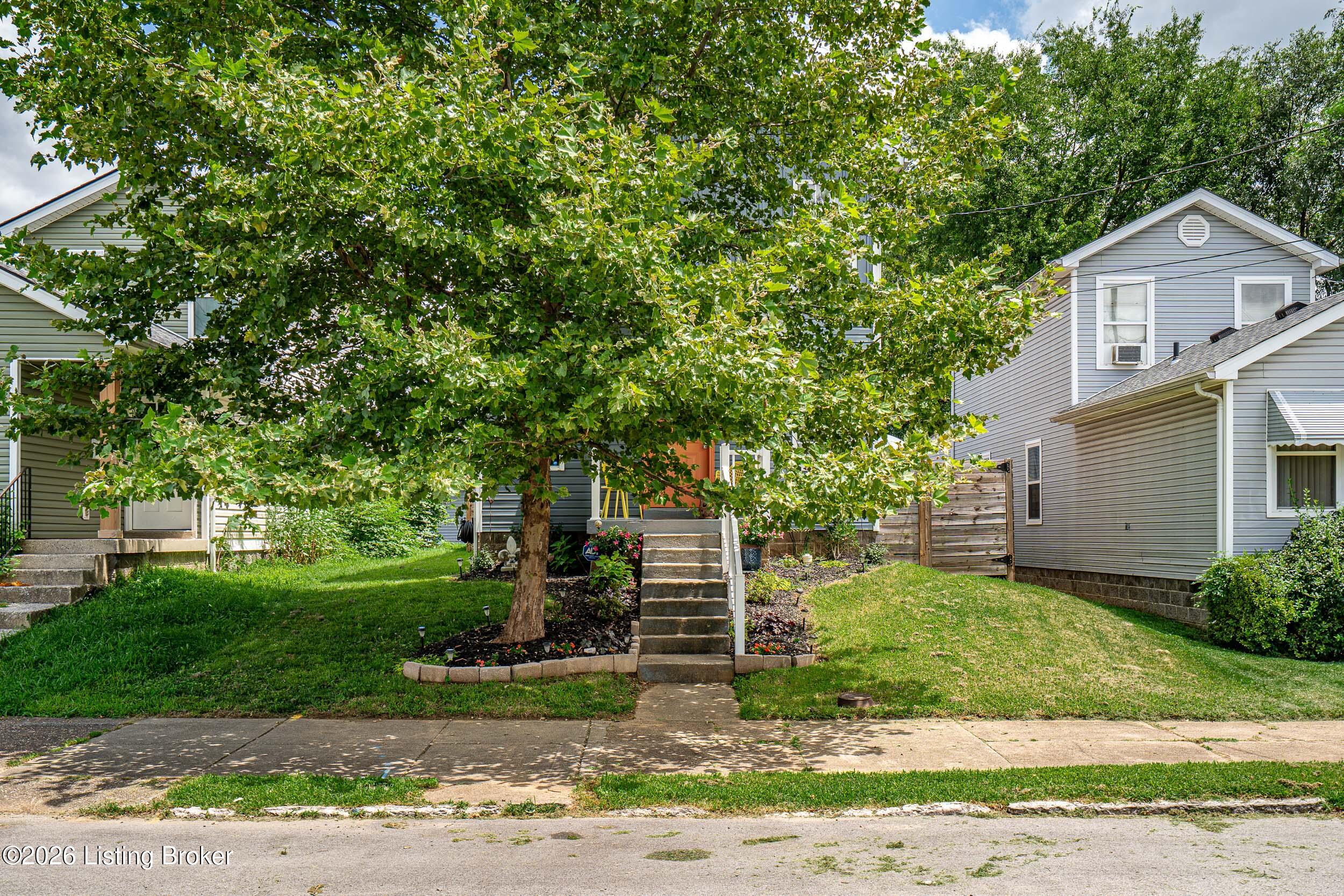 939 S Clay St Property Photo 52