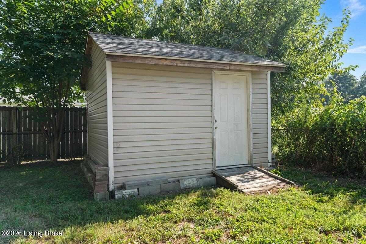 6707 Pendleton Rd Property Photo 34